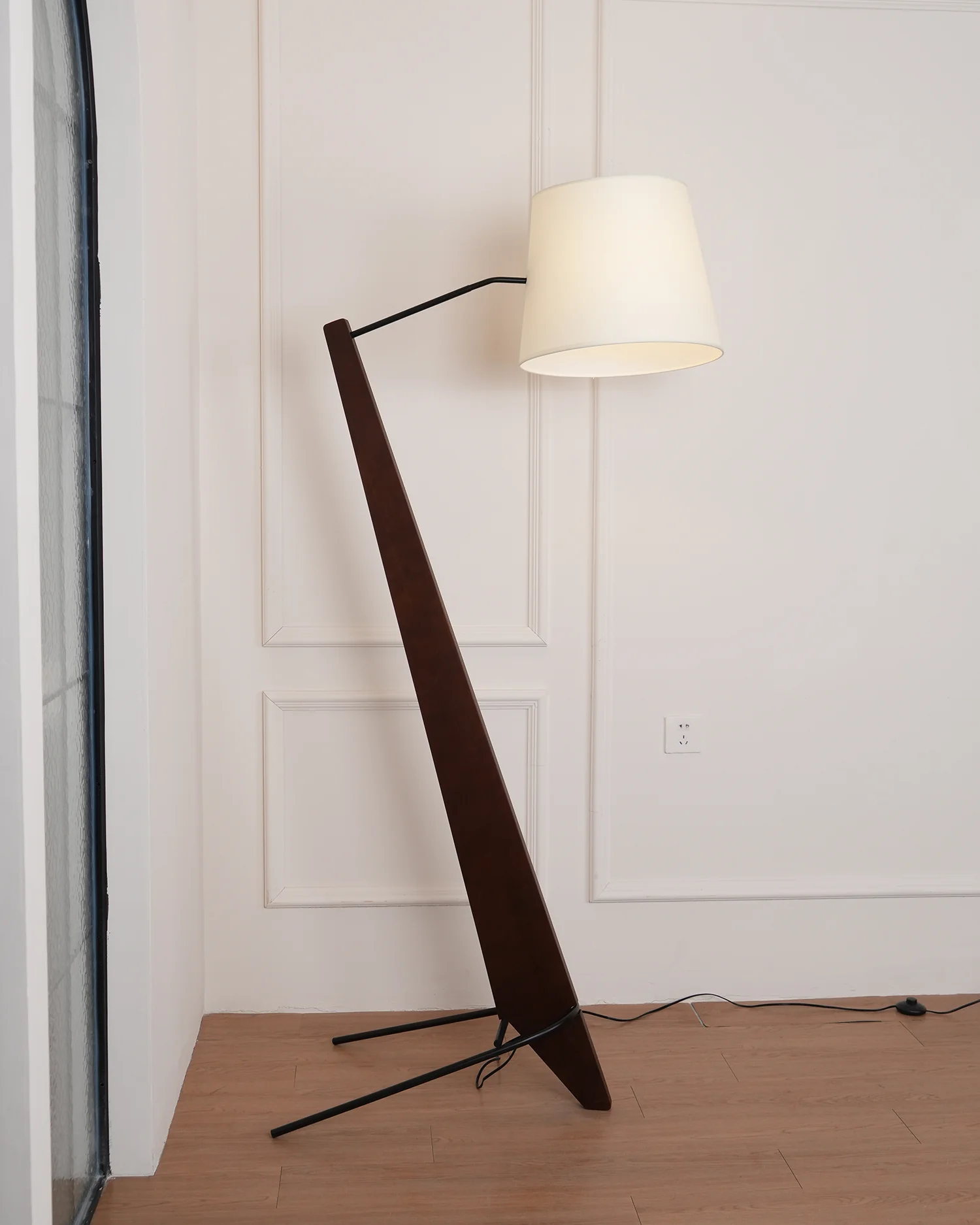 Silva Giant Floor Lamp - Image 3