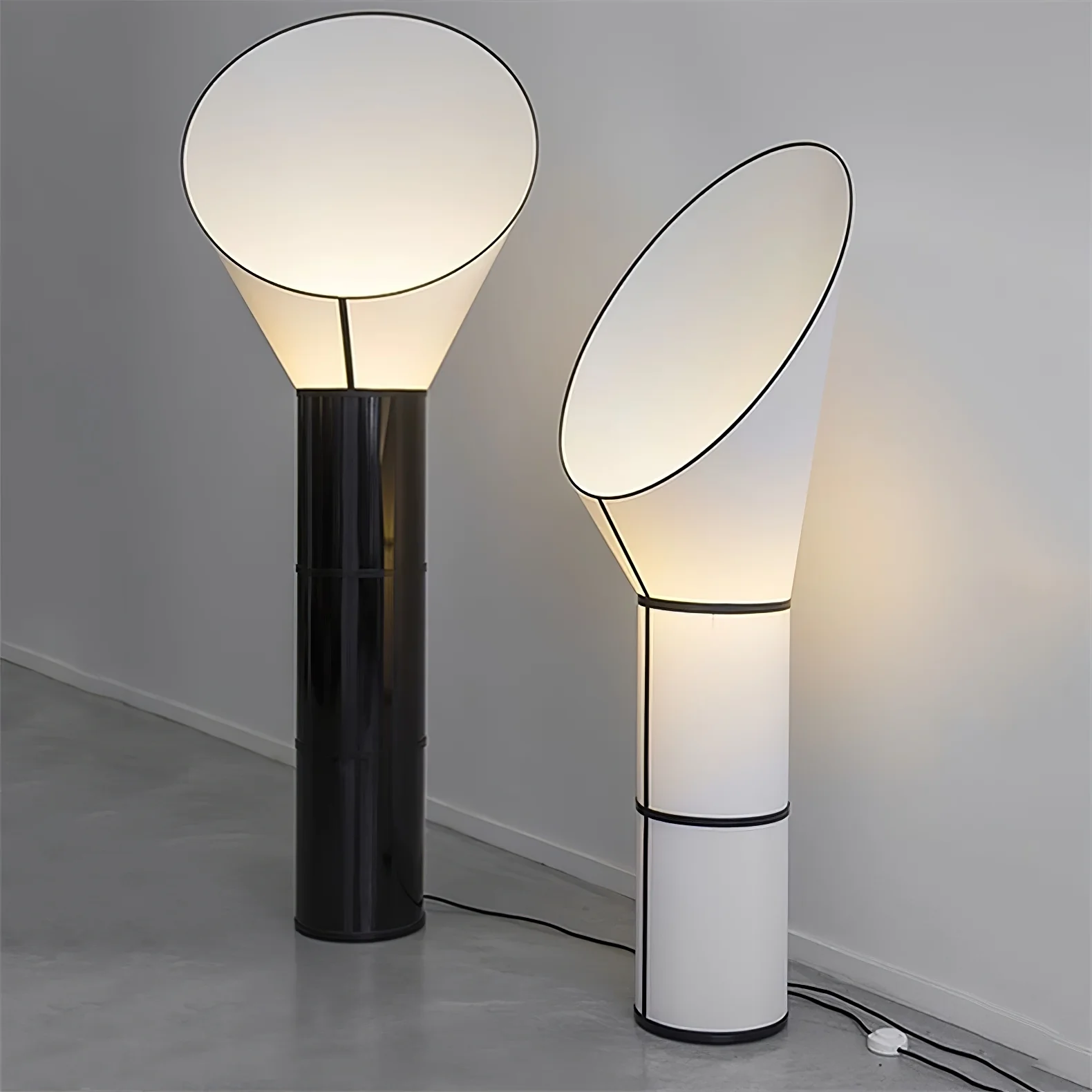 Sketch Line Floor Lamp - Image 3