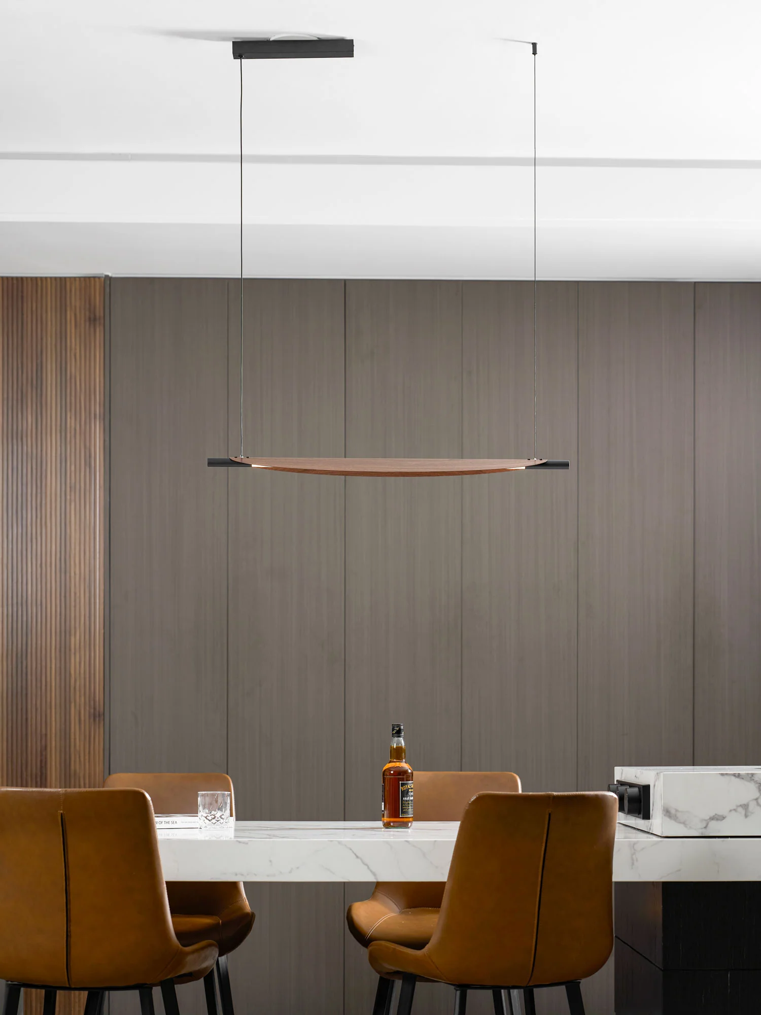 Sleek Board Pendant Lamp - Image 14