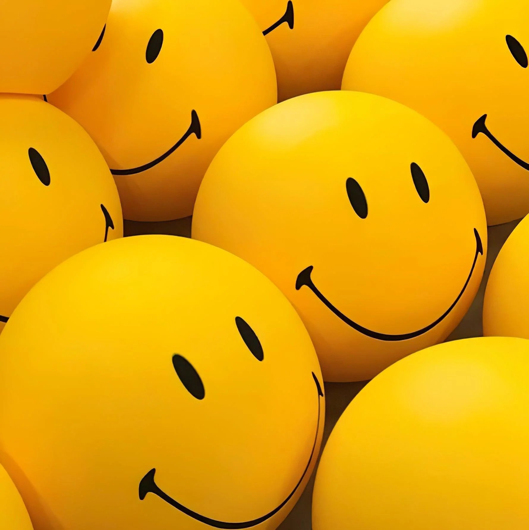 Smiling Rechargeable Table Lamp - Image 33