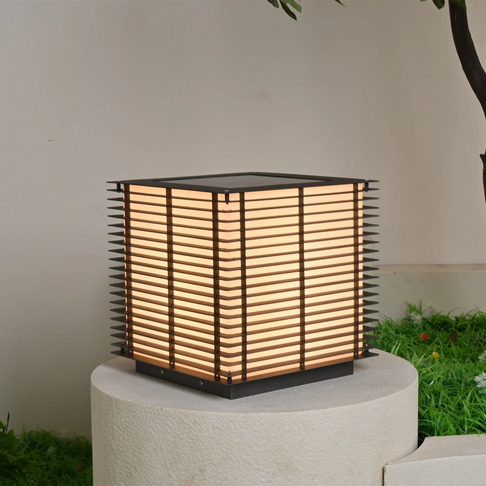 Solar Grid Outdoor Light - Image 3