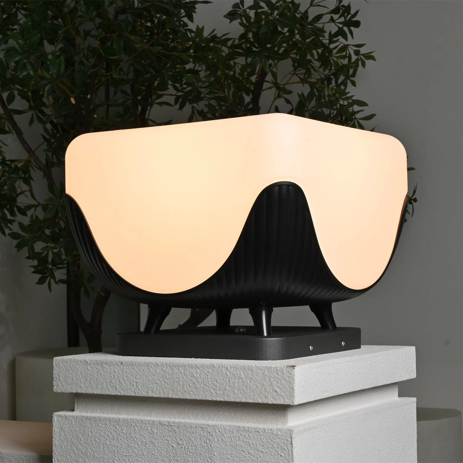 Solarca Cube Outdoor Light - Image 2