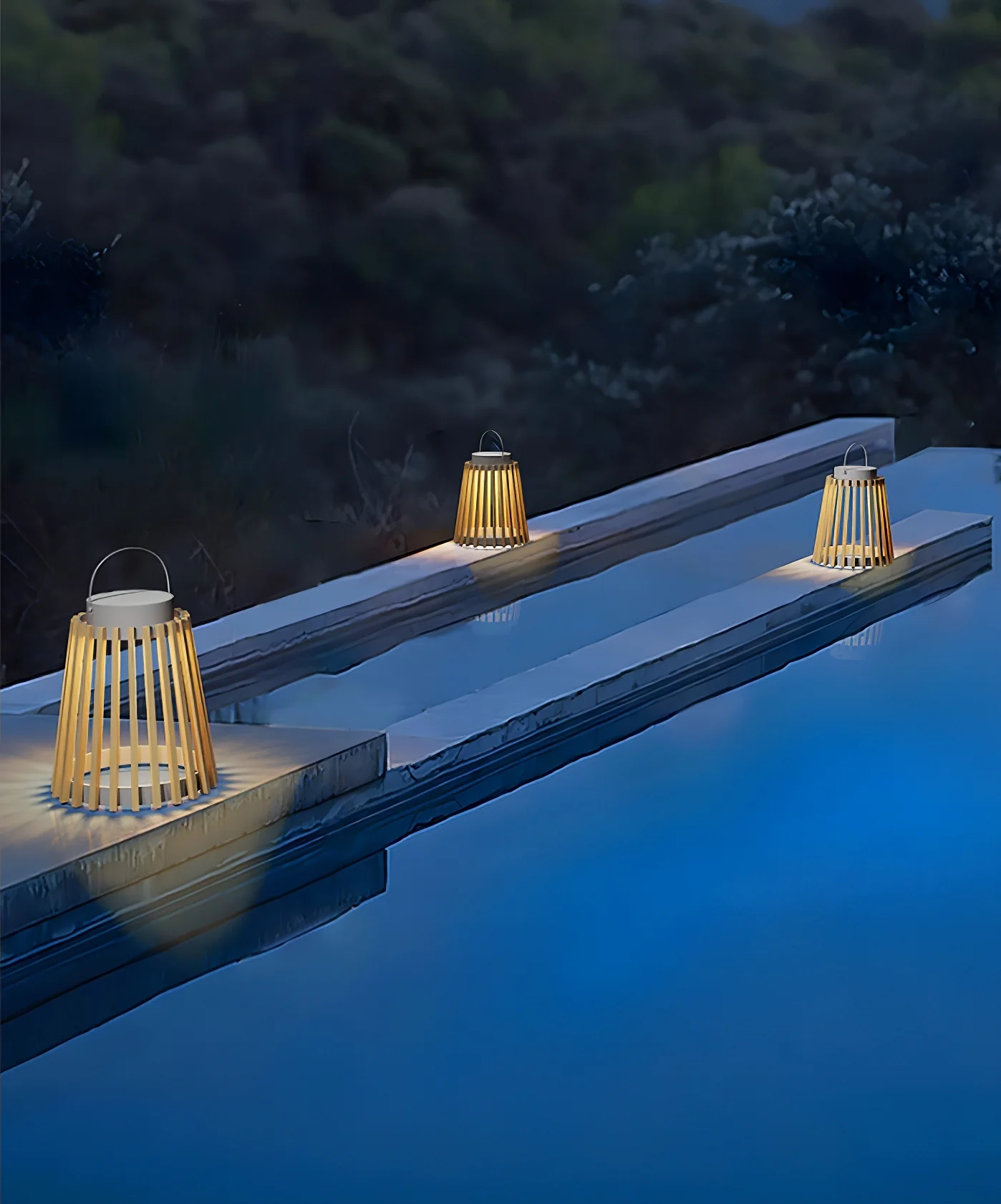 Solene Solar Outdoor Lantern Lamp - Image 4