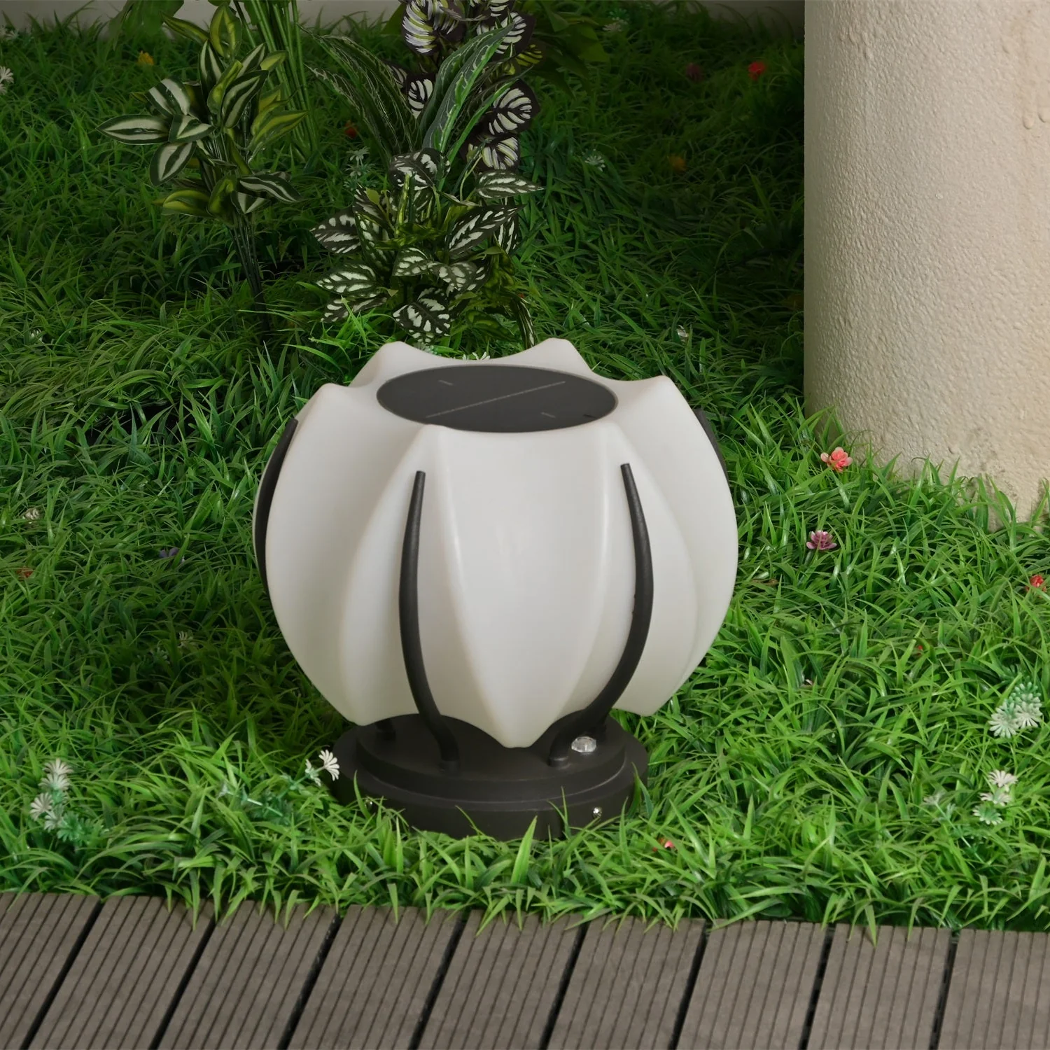 Solflora Bloom Solar Light - Image 16