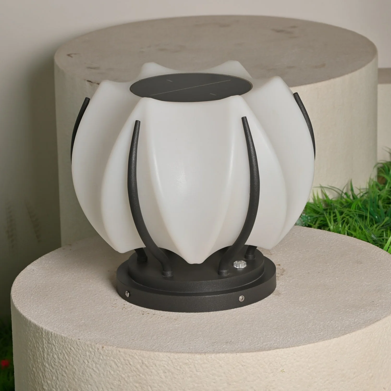 Solflora Bloom Solar Light - Image 18