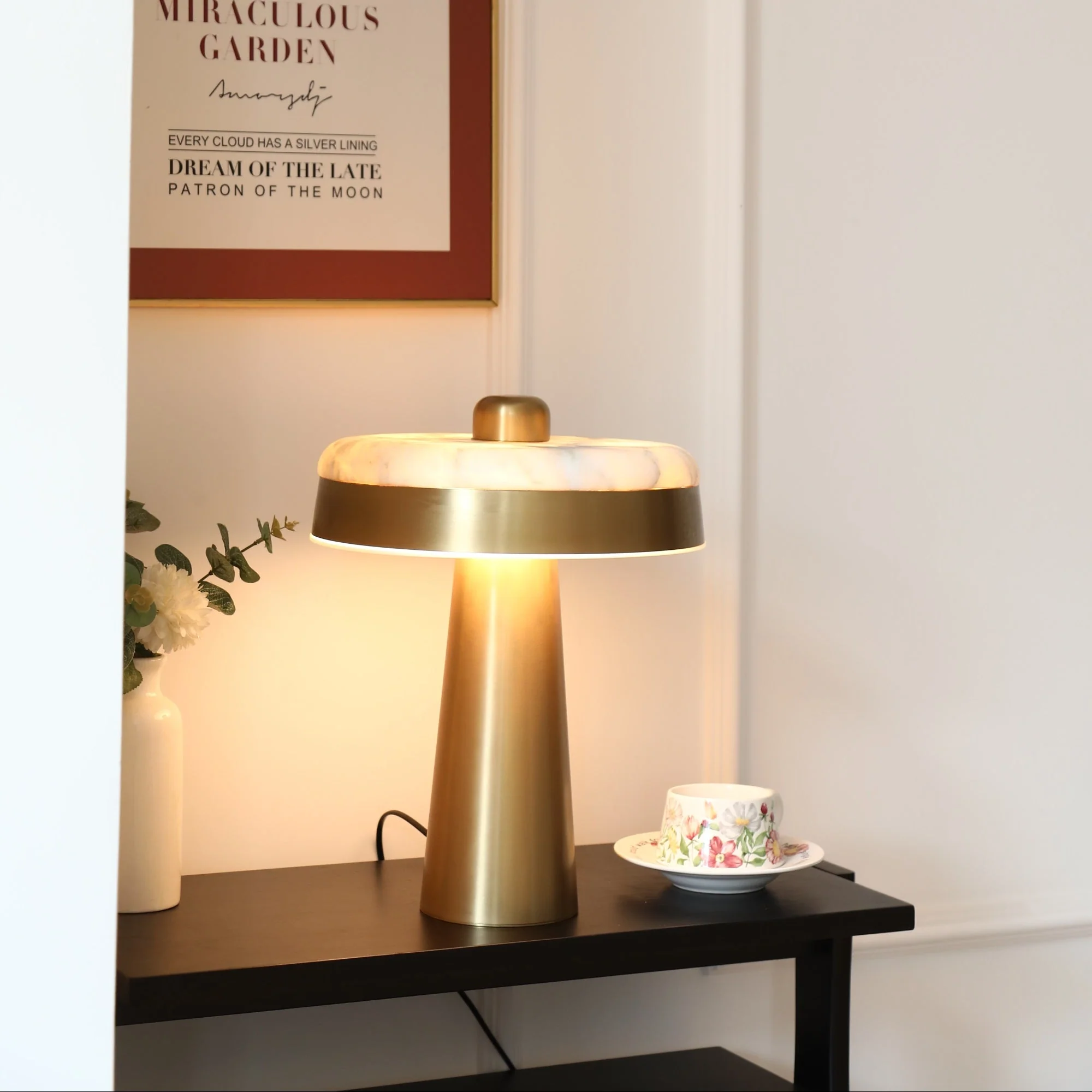 Solis Alabaster Disc Table Lamp - Image 5