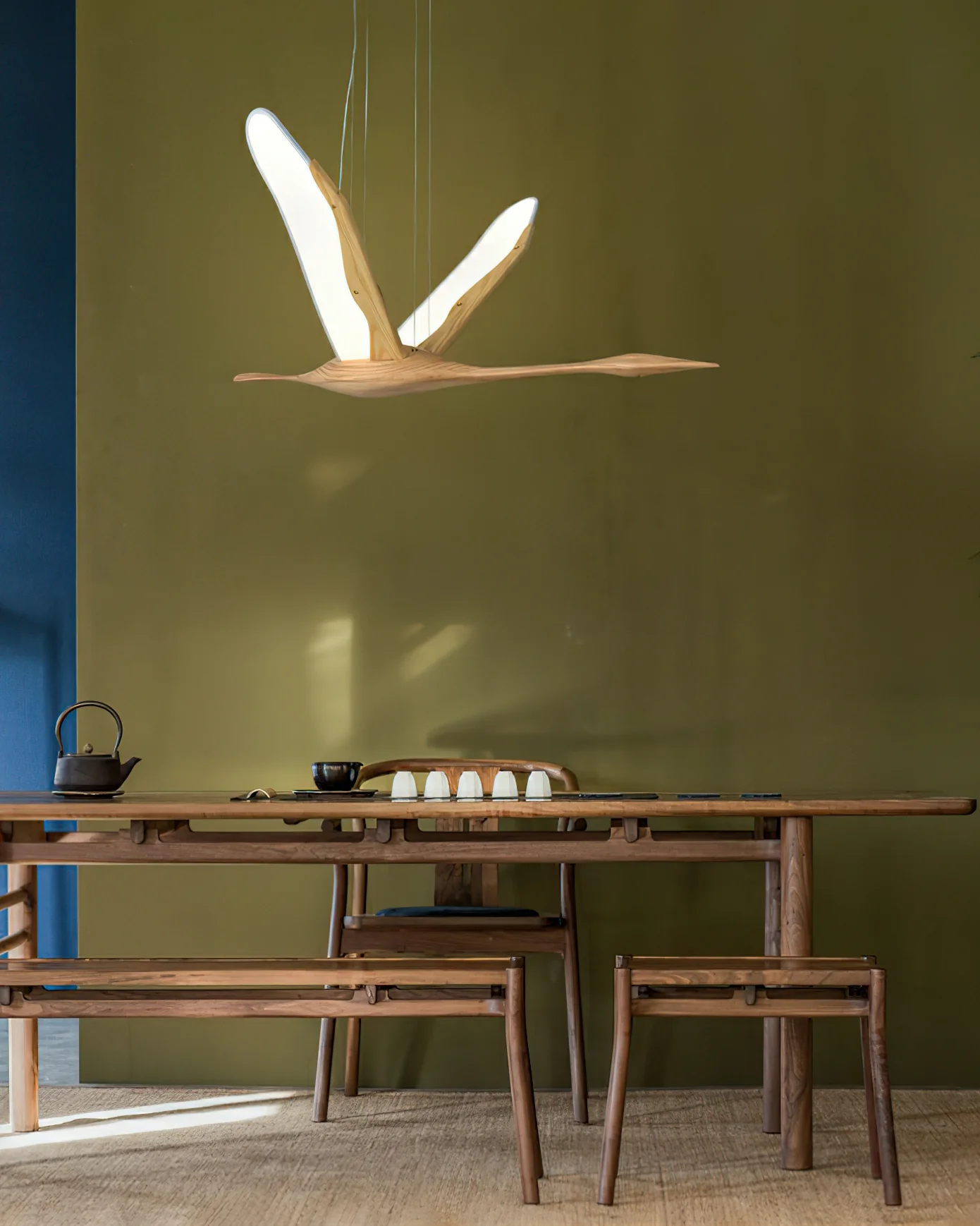 Solitude Crane Pendant Lamp - Image 12