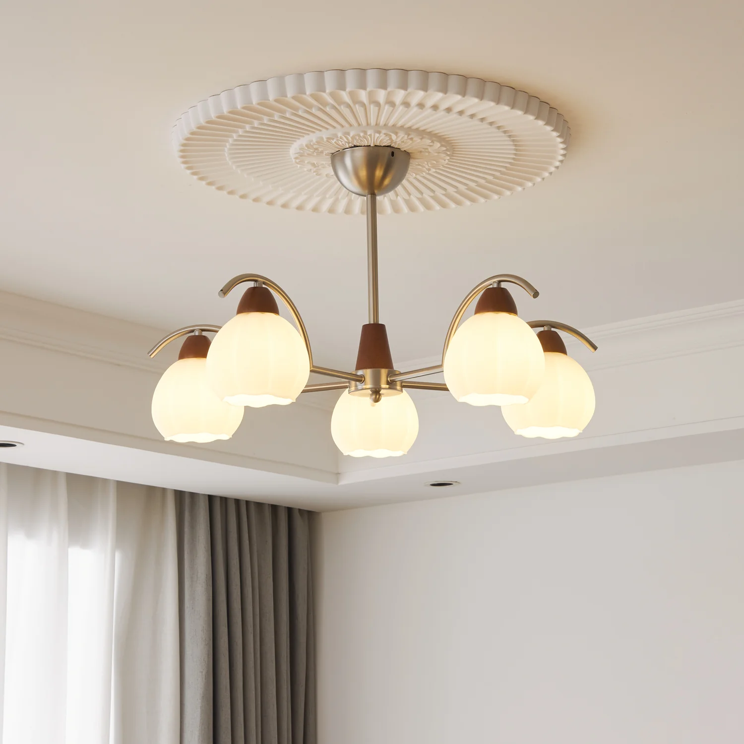 Soluna Bloom Chandelier - Image 4