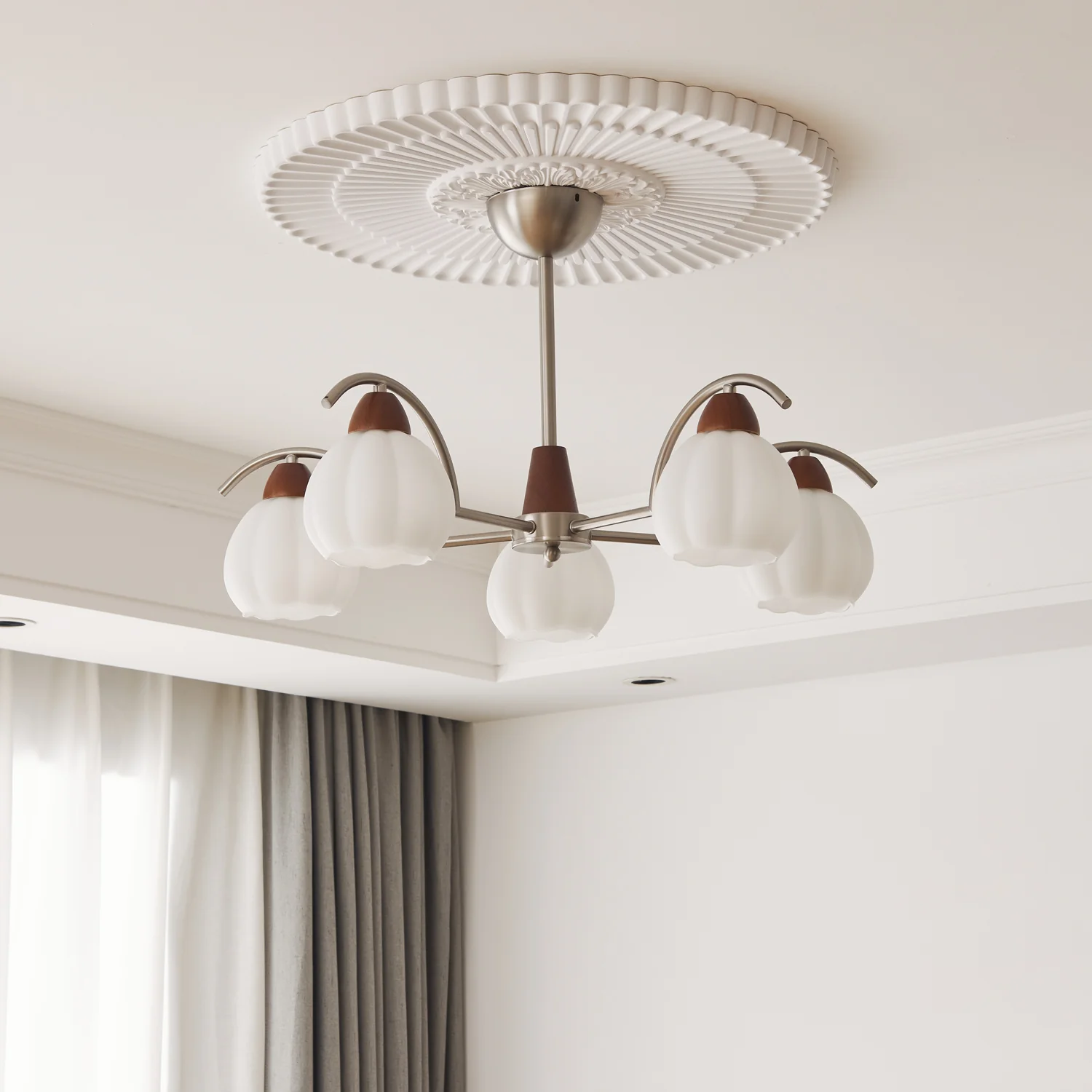 Soluna Bloom Chandelier - Image 5
