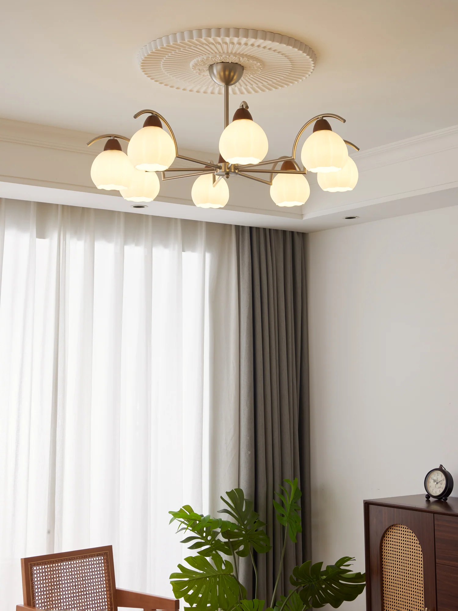 Soluna Bloom Chandelier - Image 7