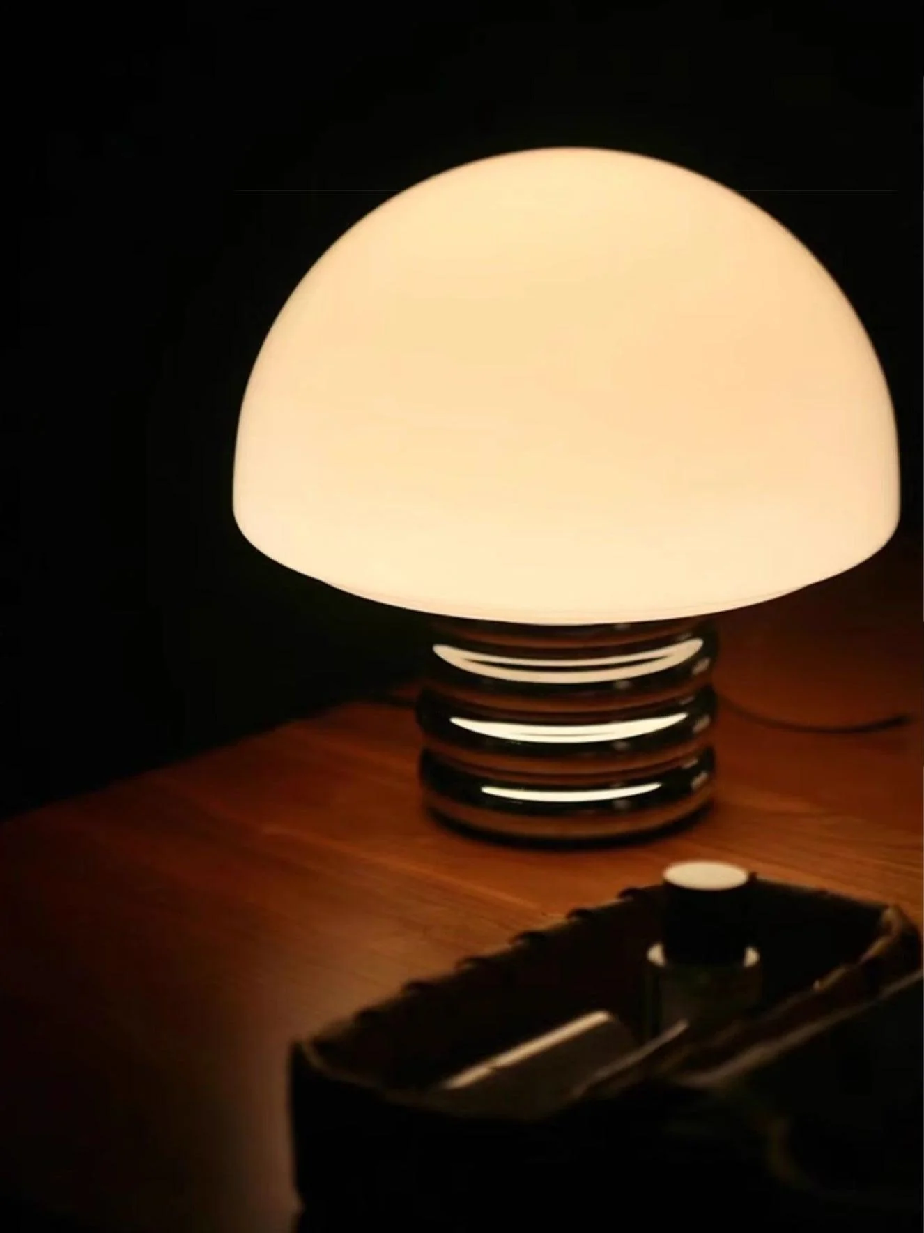 Space Age Mushroom Table Lamp - Image 3