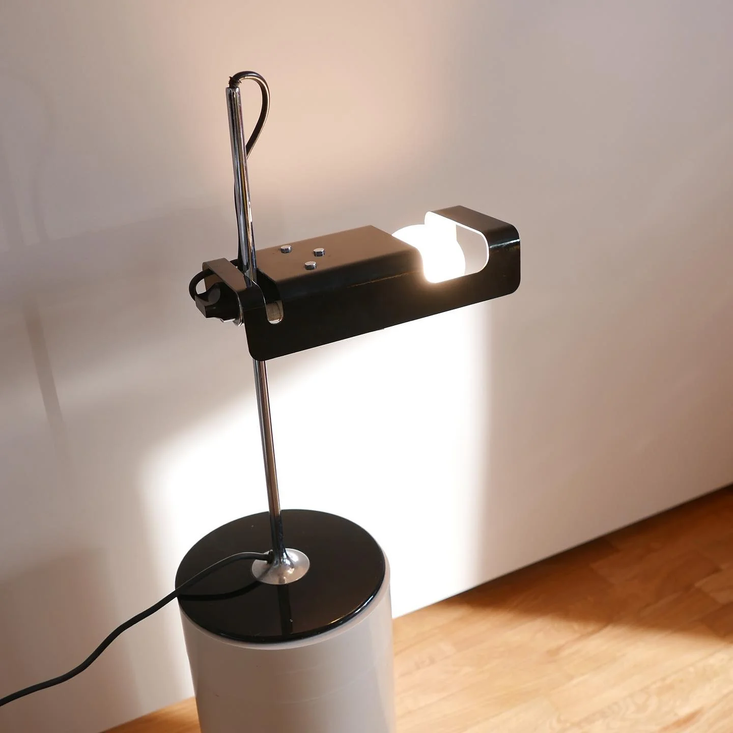 Spider Table Lamp - Image 26