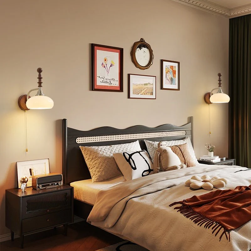 Spindlecrest Wall Lamp - Image 5