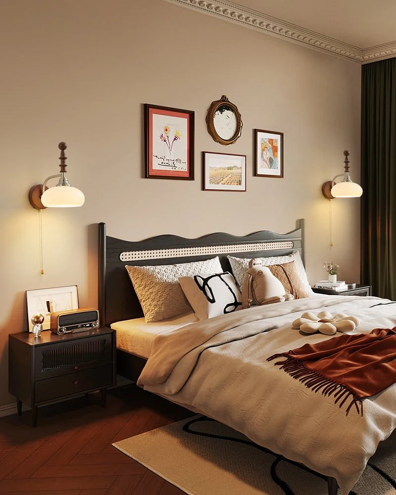 Spindlecrest Wall Lamp - Image 9
