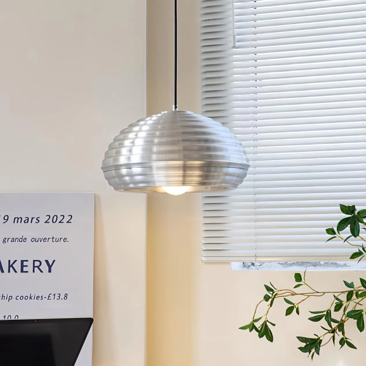 Splugen Pendant Lamp - Image 3