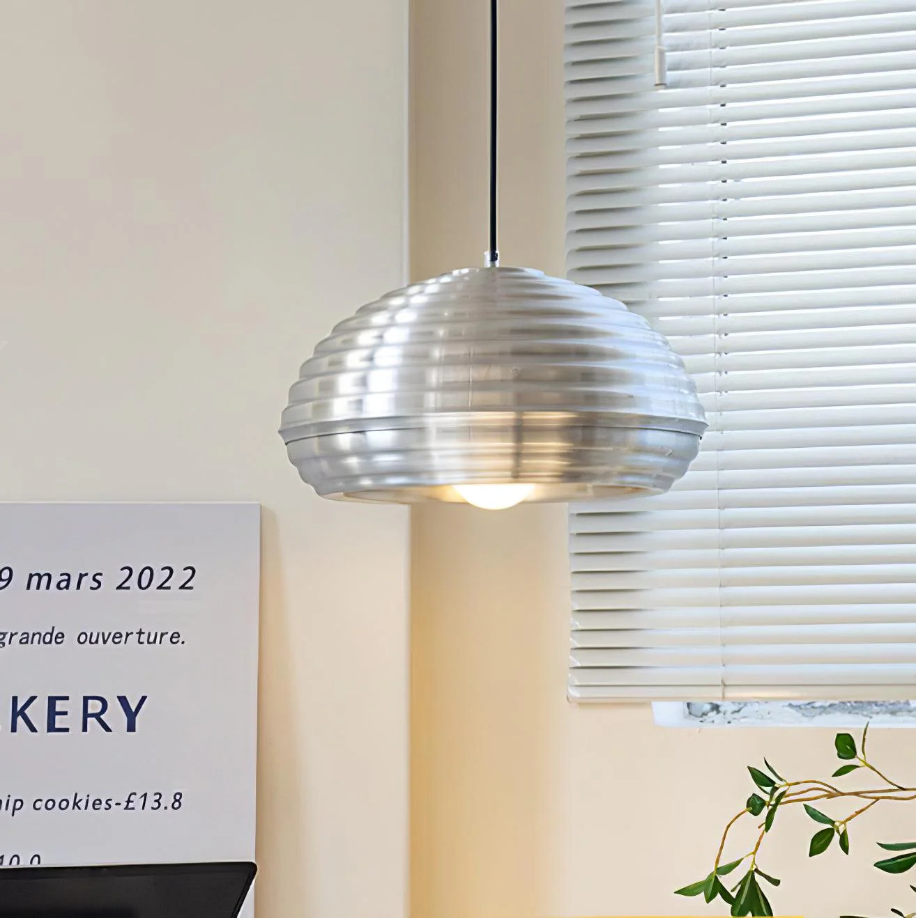 Splugen Pendant Lamp - Image 9