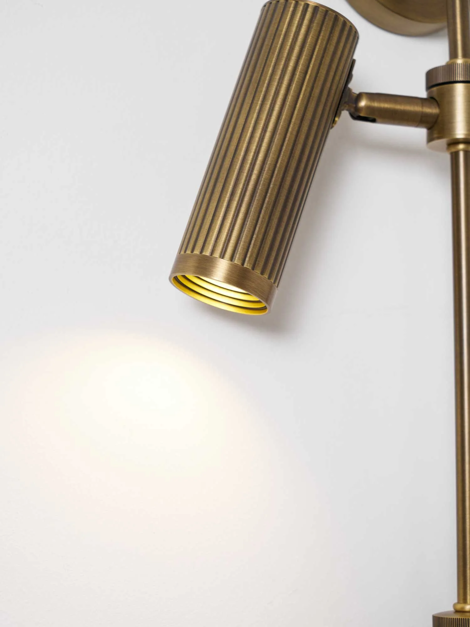 Spot Rail Wall Light - Image 33