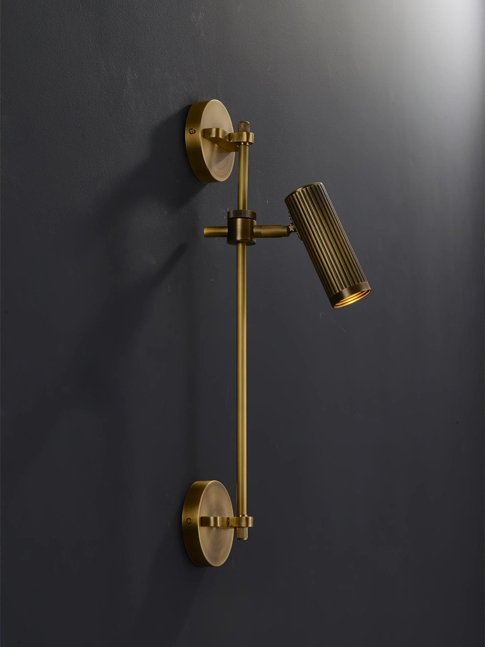 Spot Rail Wall Light - Image 36