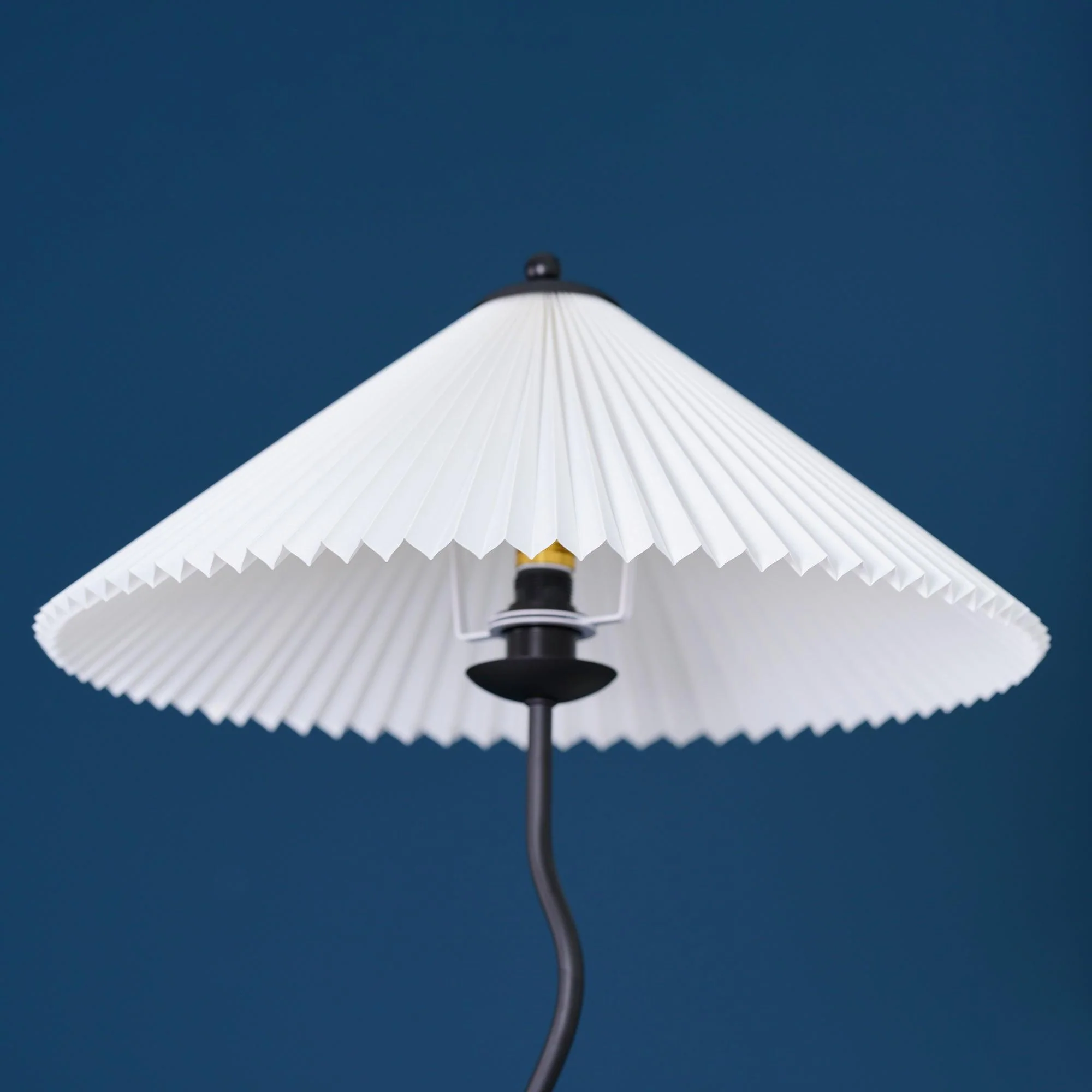 Squiggle Floor Lamp - Image 20