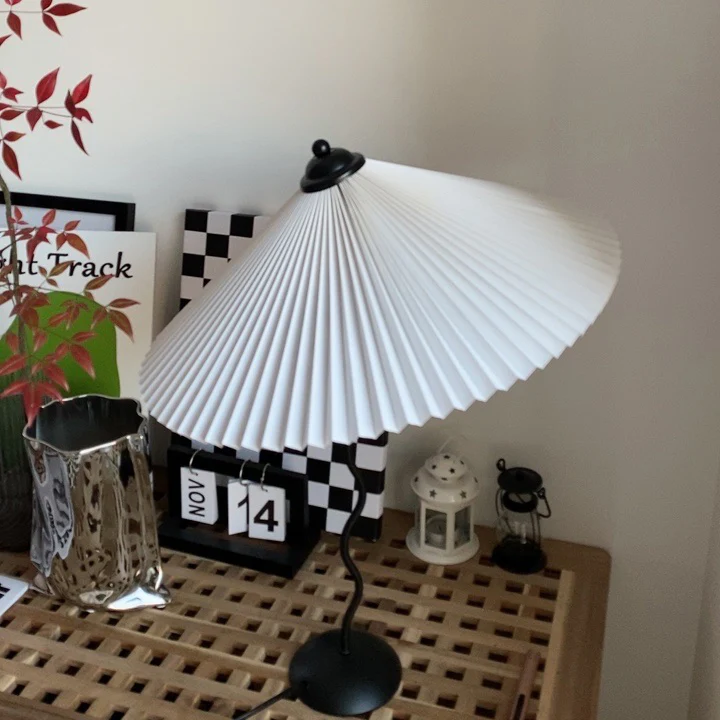 Squiggle Table Lamp - Image 54