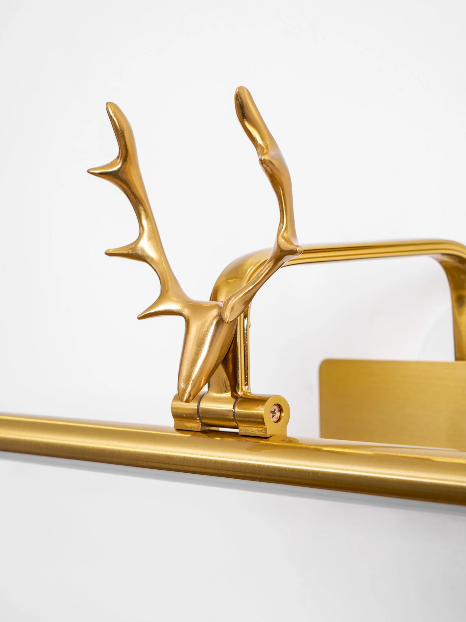 Stag Horn Plug-in Wall Light - Image 12