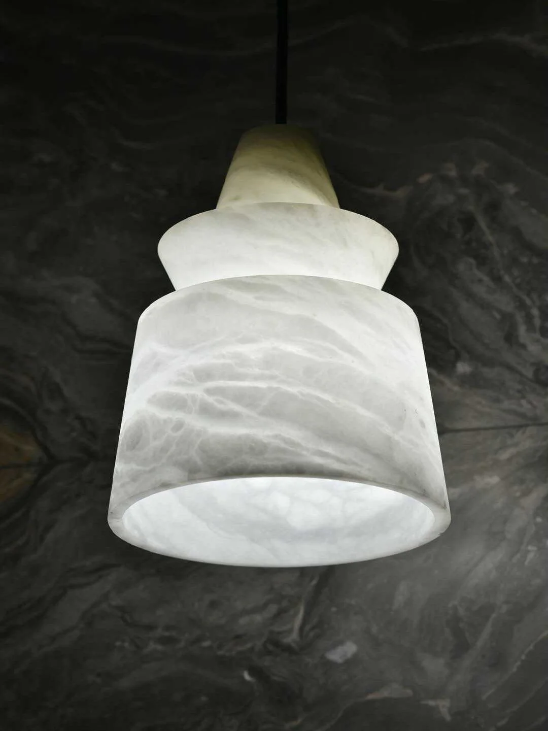 Strata Alabaster Pendant Light - Image 18