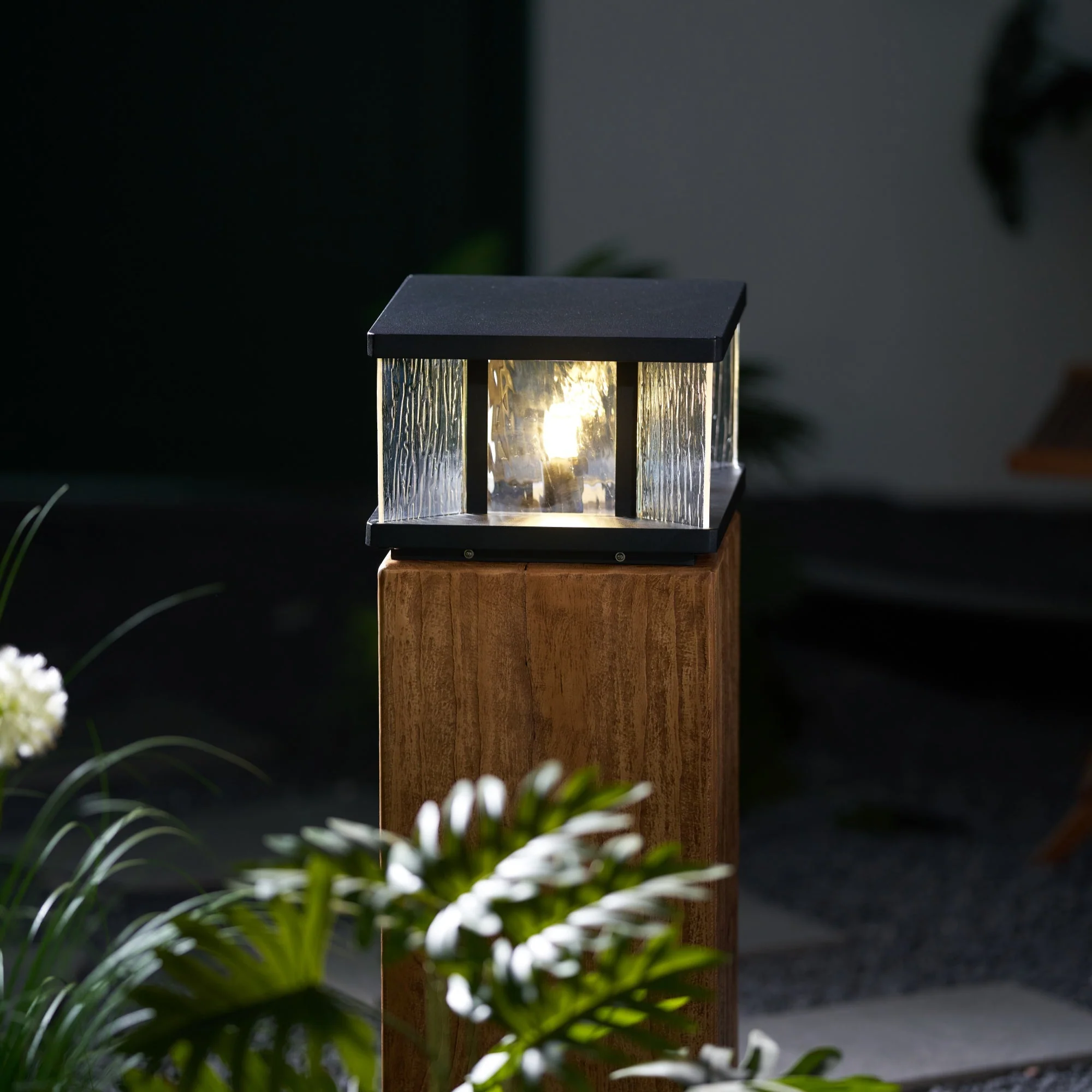 Stratos Square Outdoor Light - Image 22
