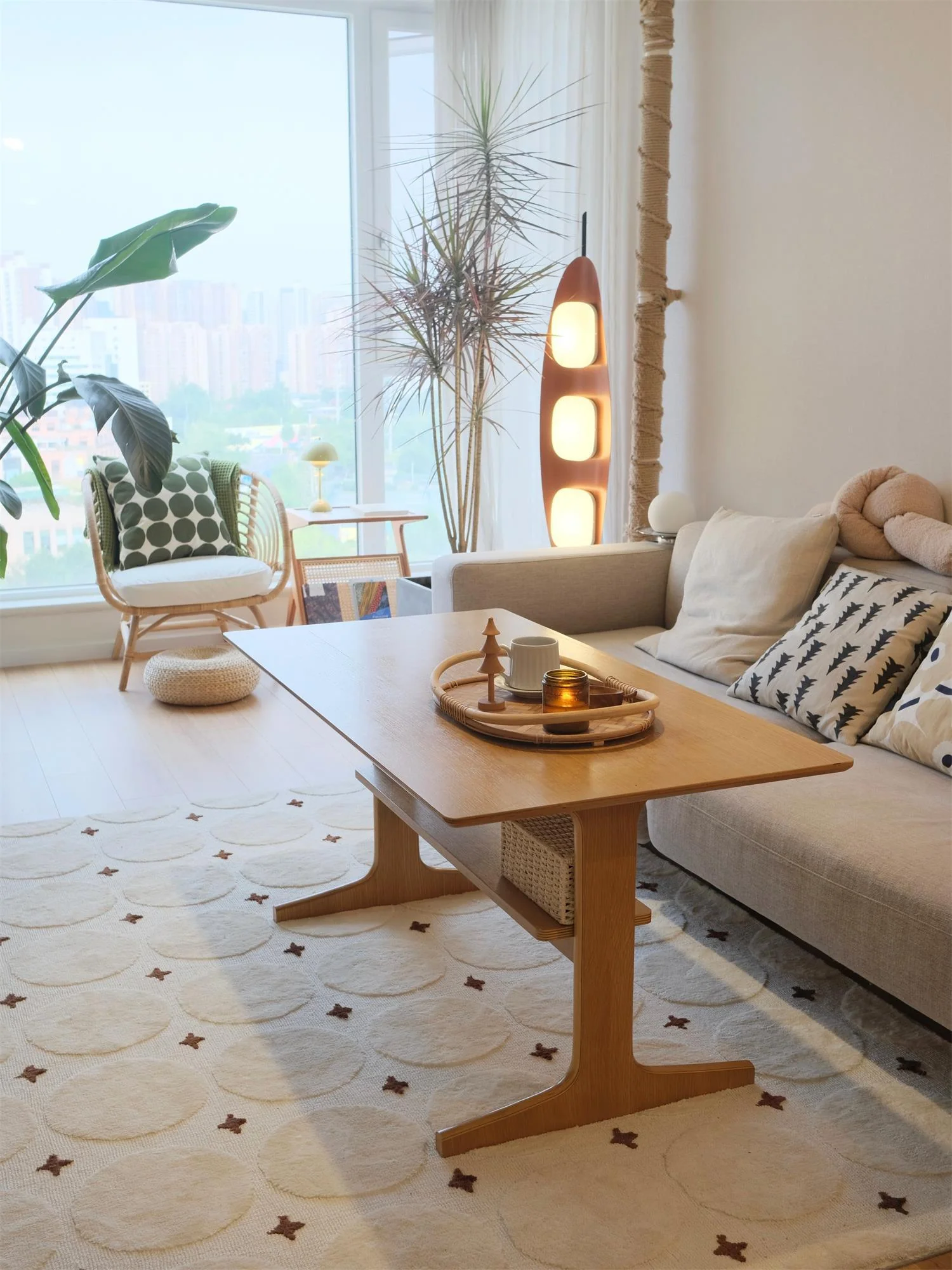 Surfboard Floor Lamp - Image 17
