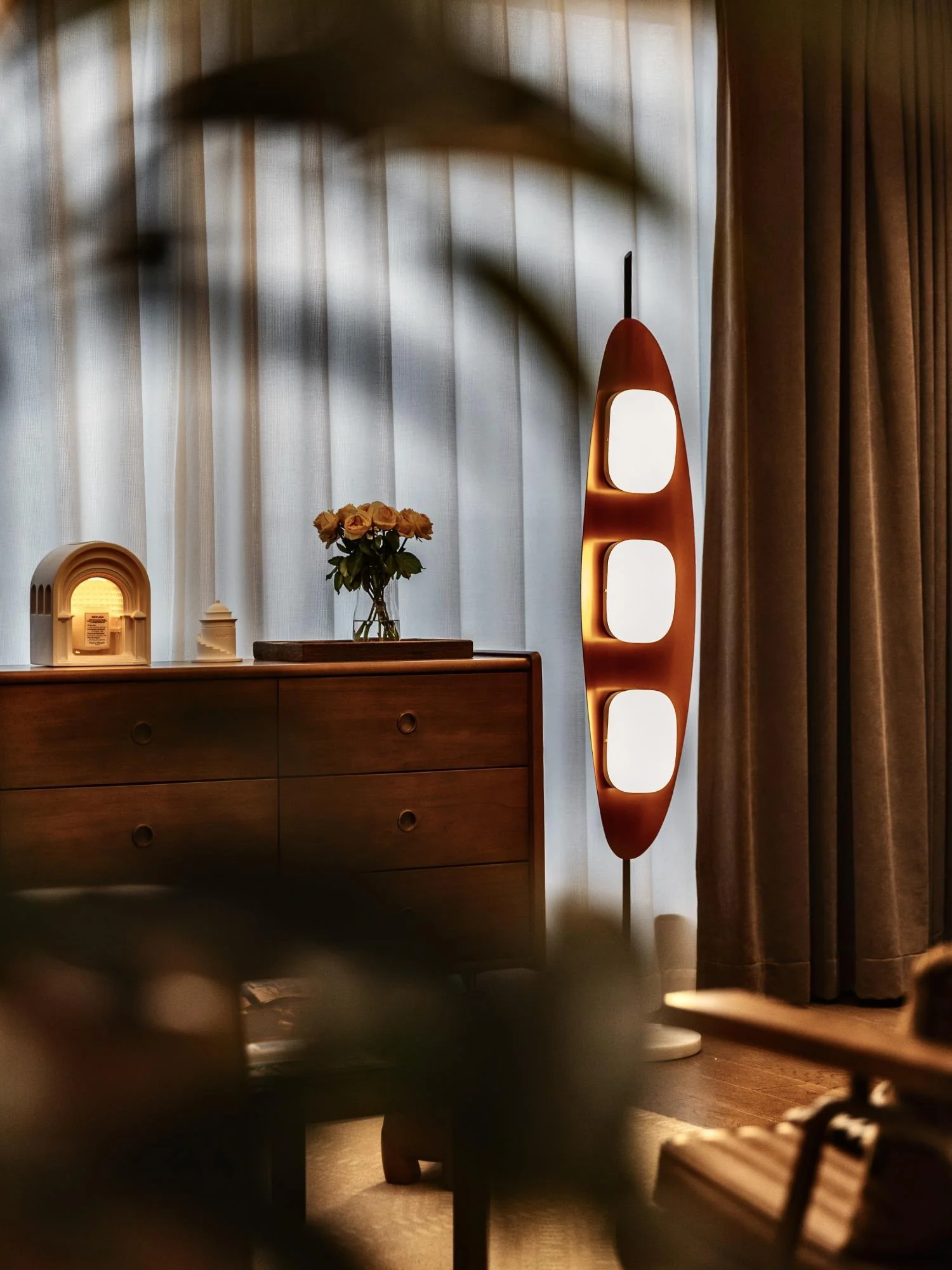 Surfboard Floor Lamp - Image 26
