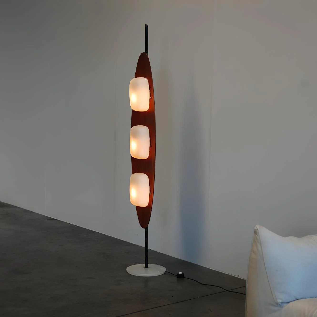 Surfboard Floor Lamp - Image 8