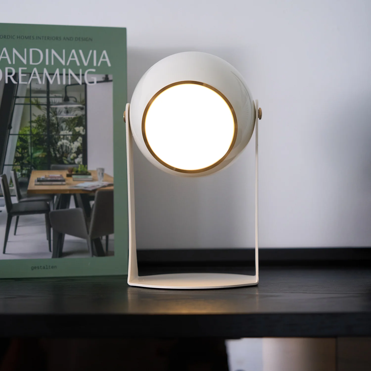 Svejk Table Lamp (Built-in Battery) - Image 4