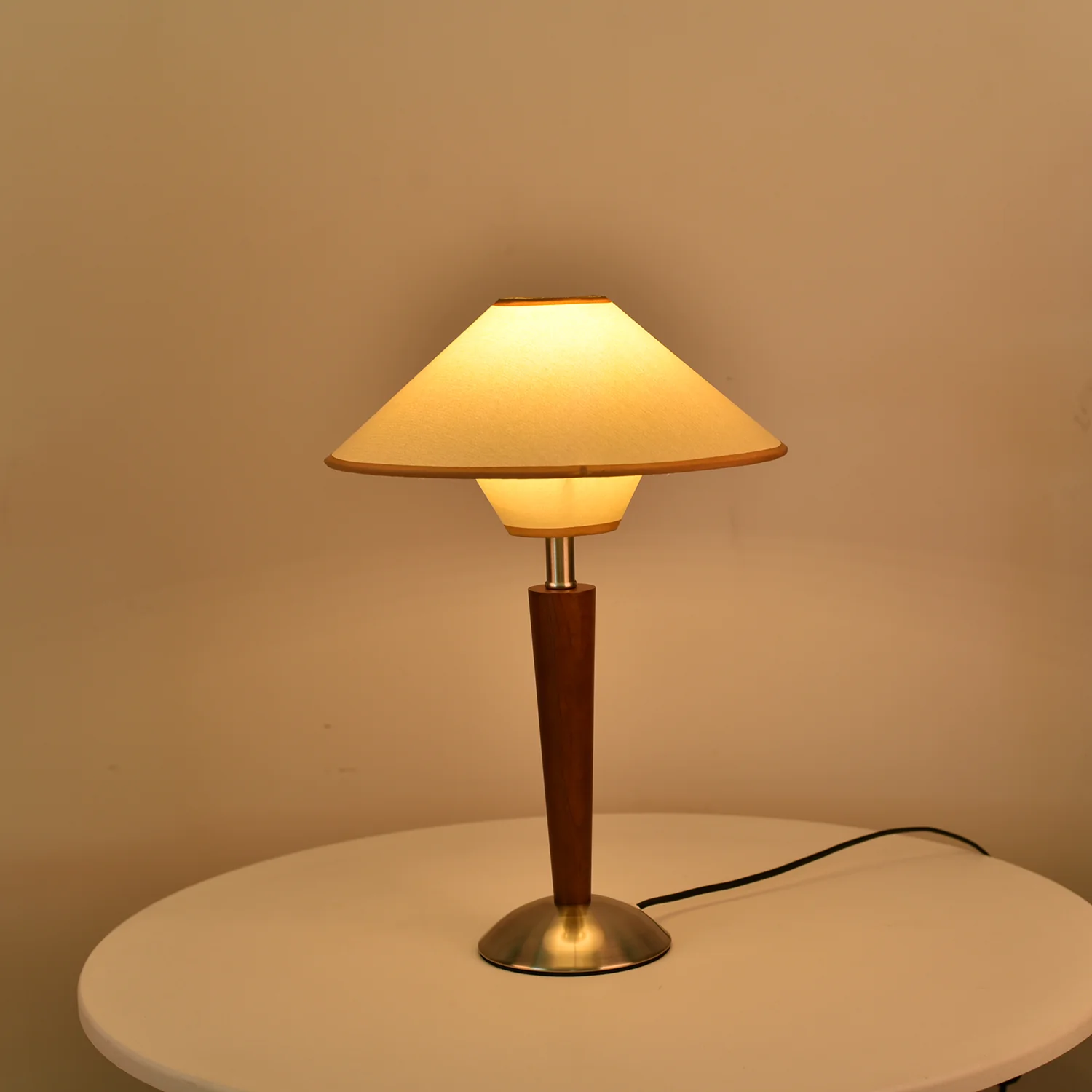 Talonwood Table Lamp - Image 26
