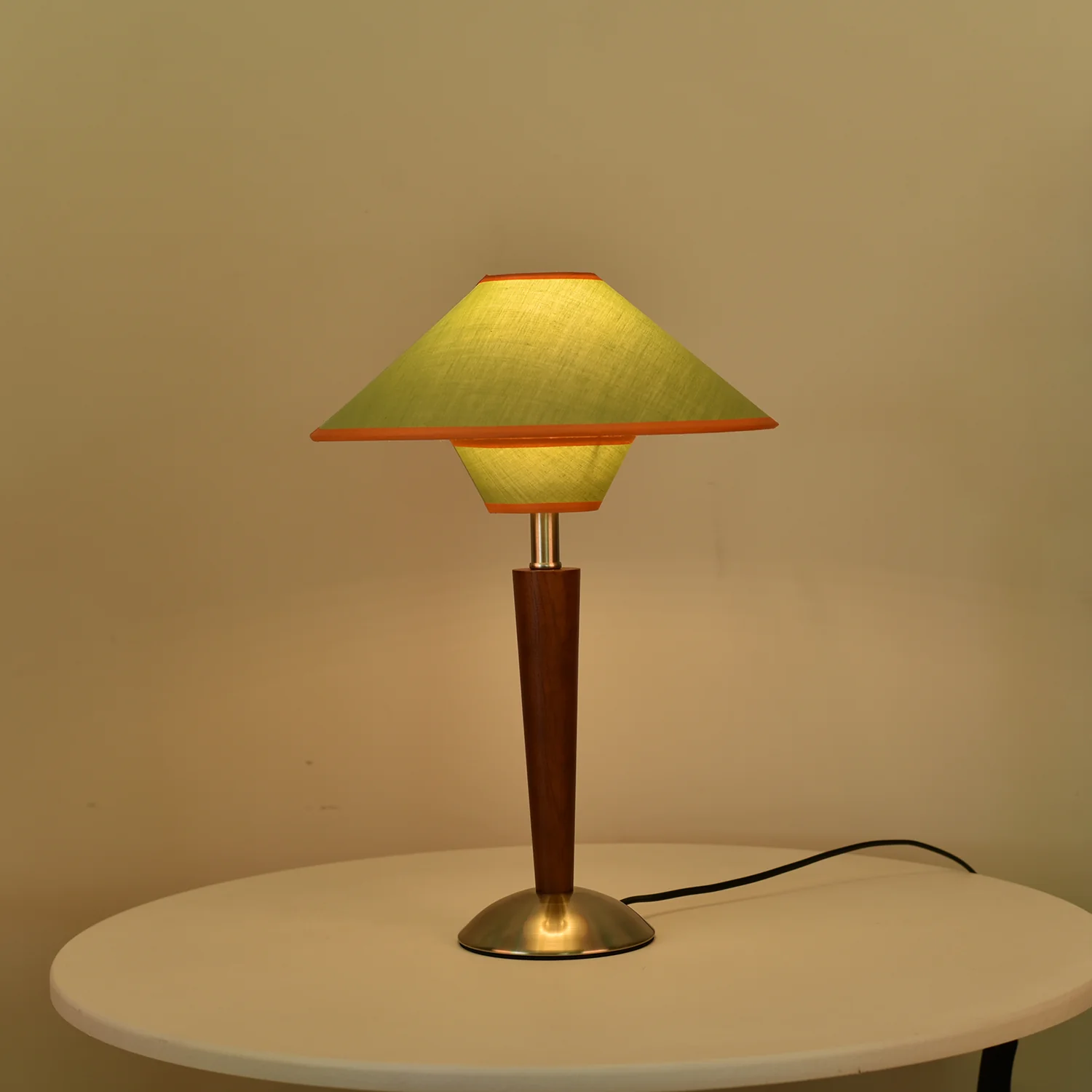 Talonwood Table Lamp - Image 27
