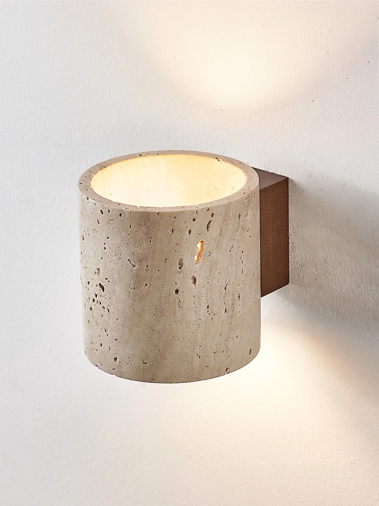 Tavian Travertine Wall Lamp - Image 13