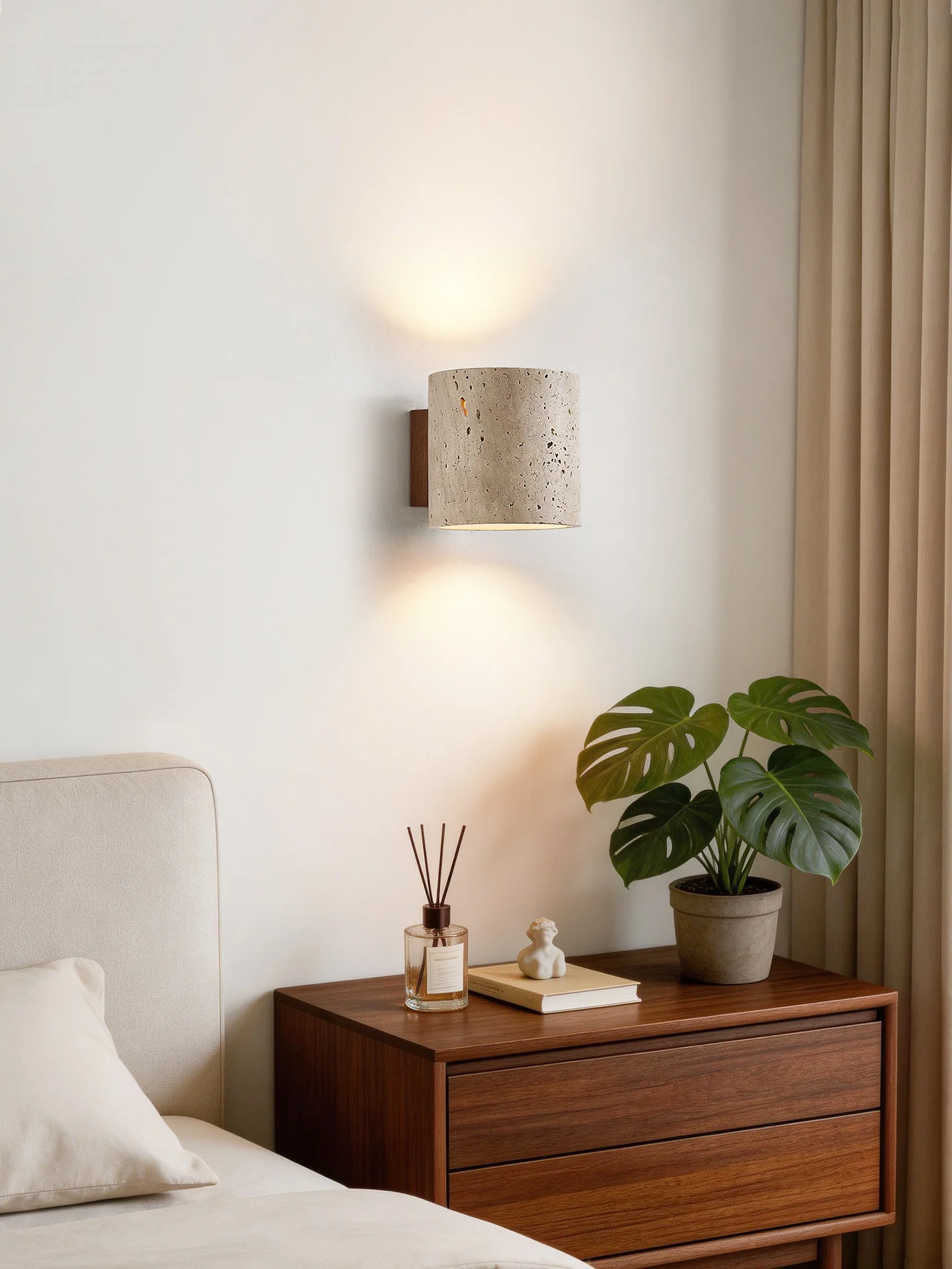 Tavian Travertine Wall Lamp - Image 2