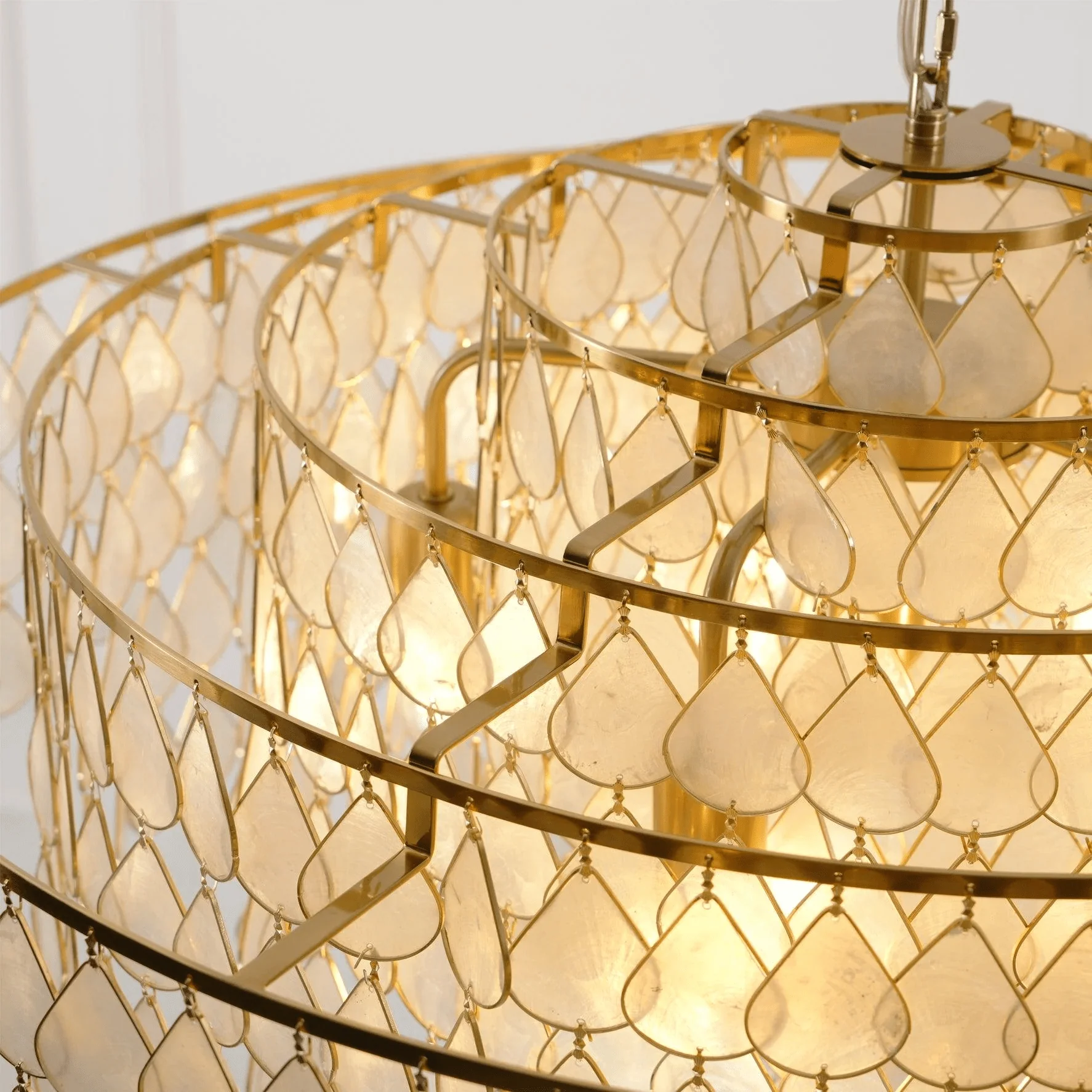Teardrops Shell Chandelier - Image 26