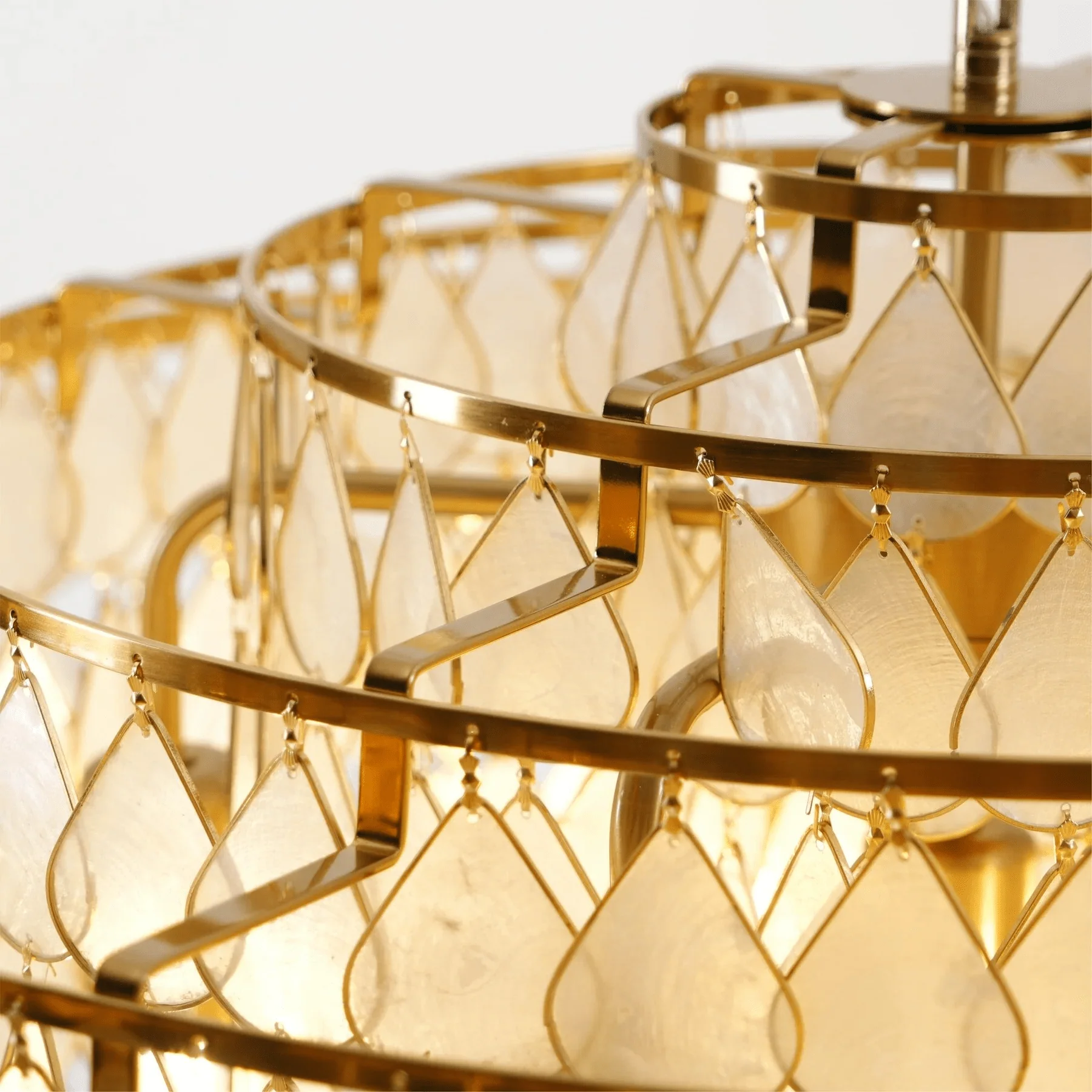 Teardrops Shell Chandelier - Image 28