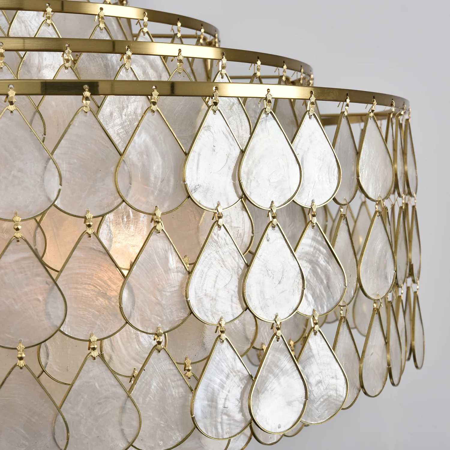 Teardrops Shell Chandelier - Image 75