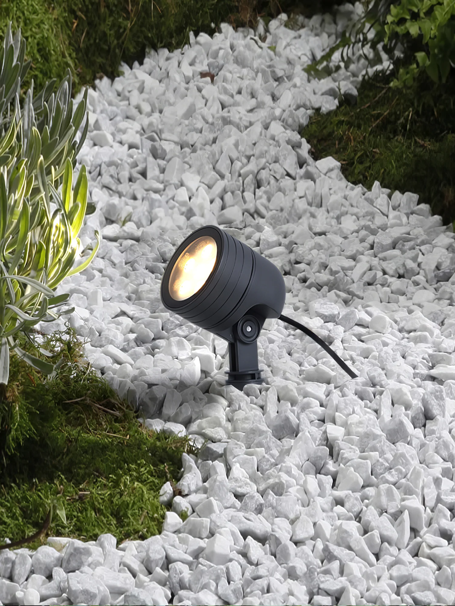 Terra Focus Outdoor Spot Light - Image 3
