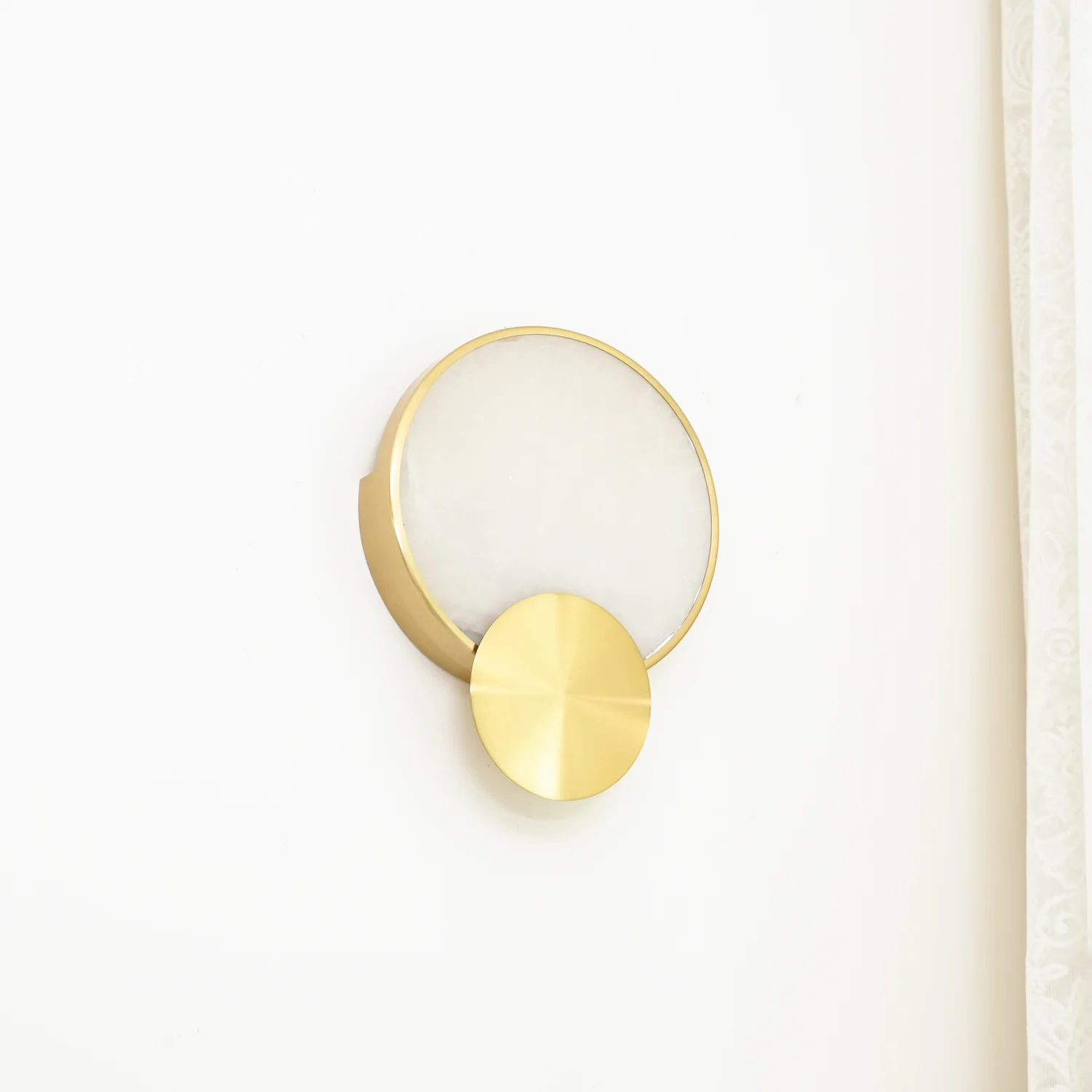 Terra Svet Alabaster Wall Lamp - Image 14