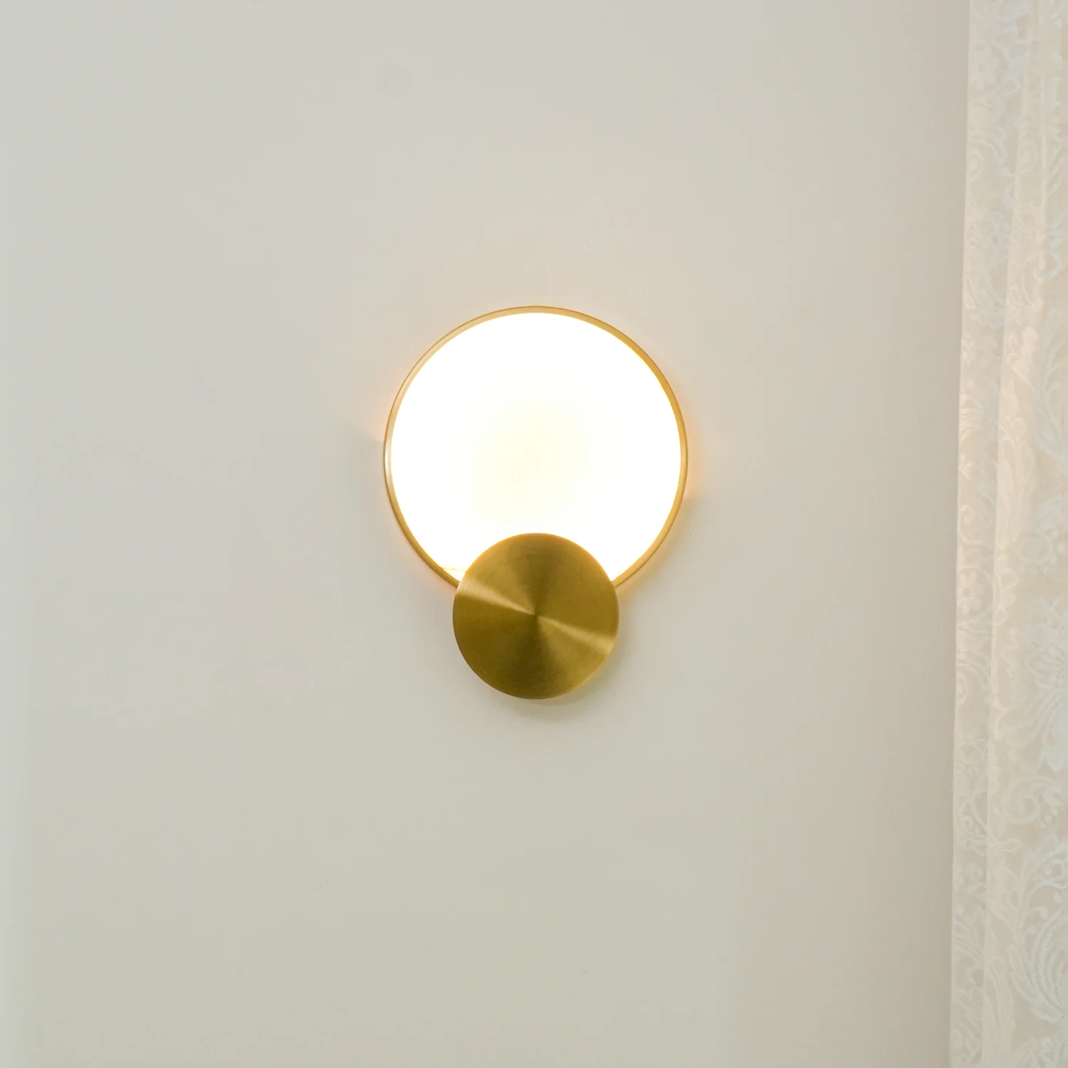 Terra Svet Alabaster Wall Lamp - Image 8