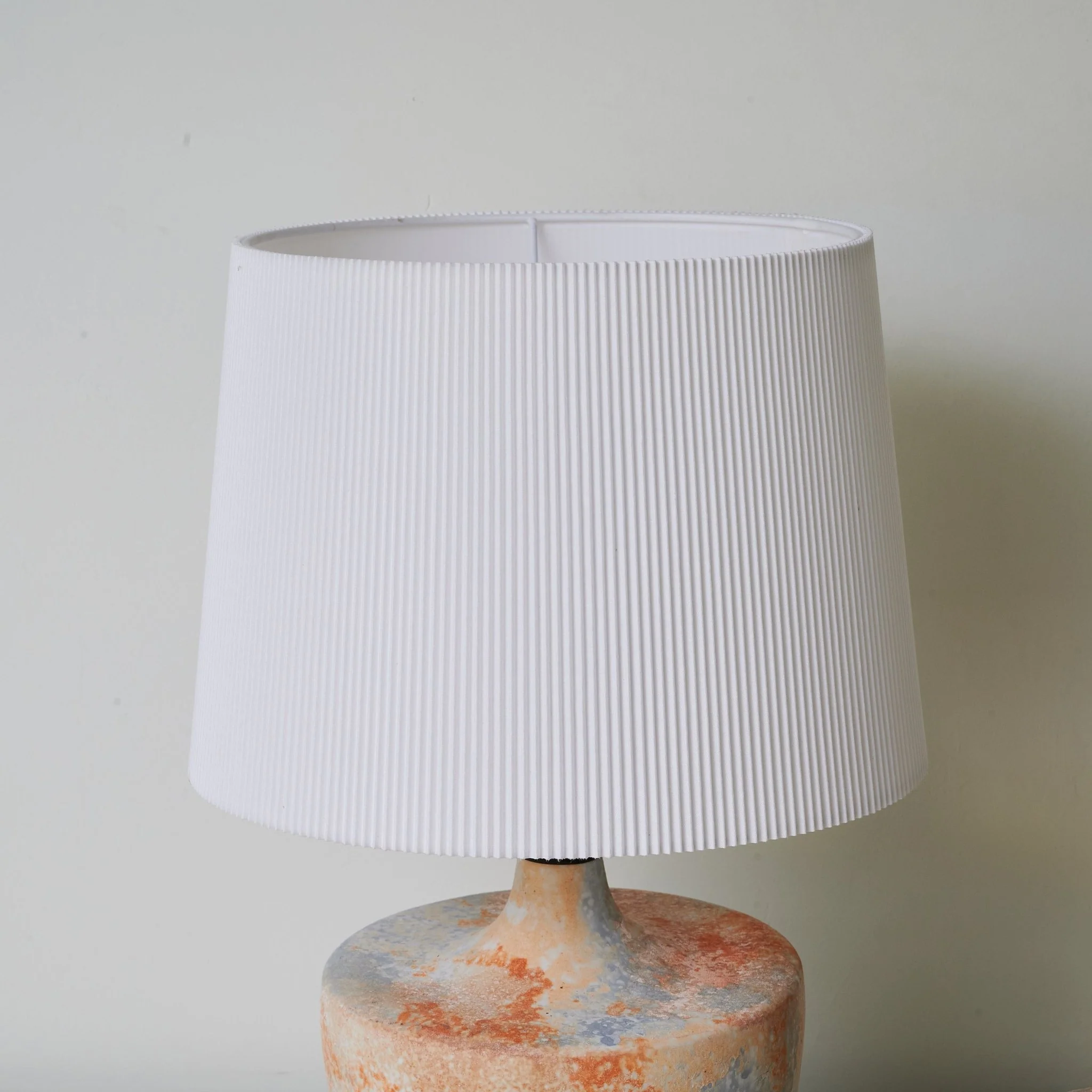 Terrara Textured Table Lamp - Image 10