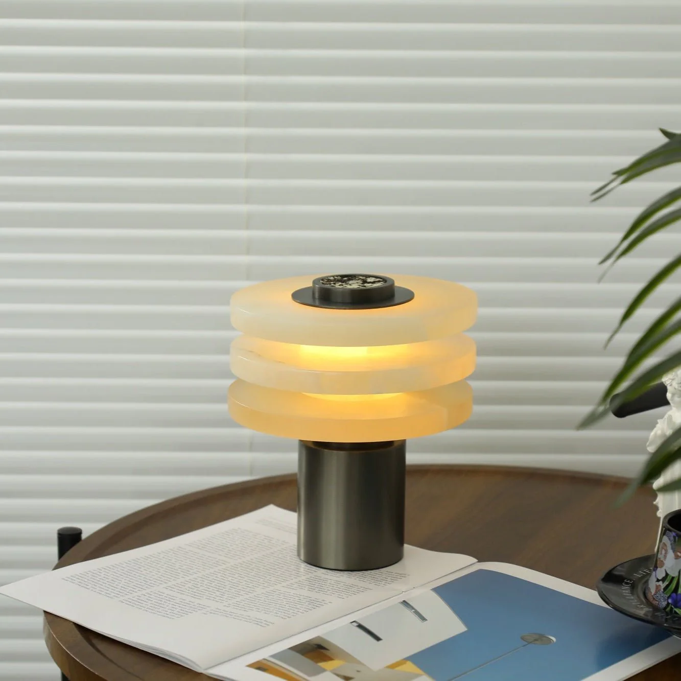 Tiered Obelisk Alabaster Table Lamp - Image 9