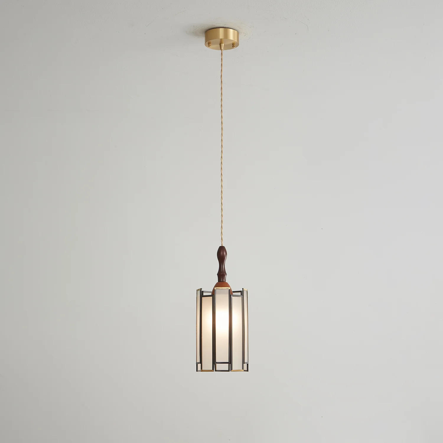 Tiffany Stained Glass Pendant Lamp - Image 68