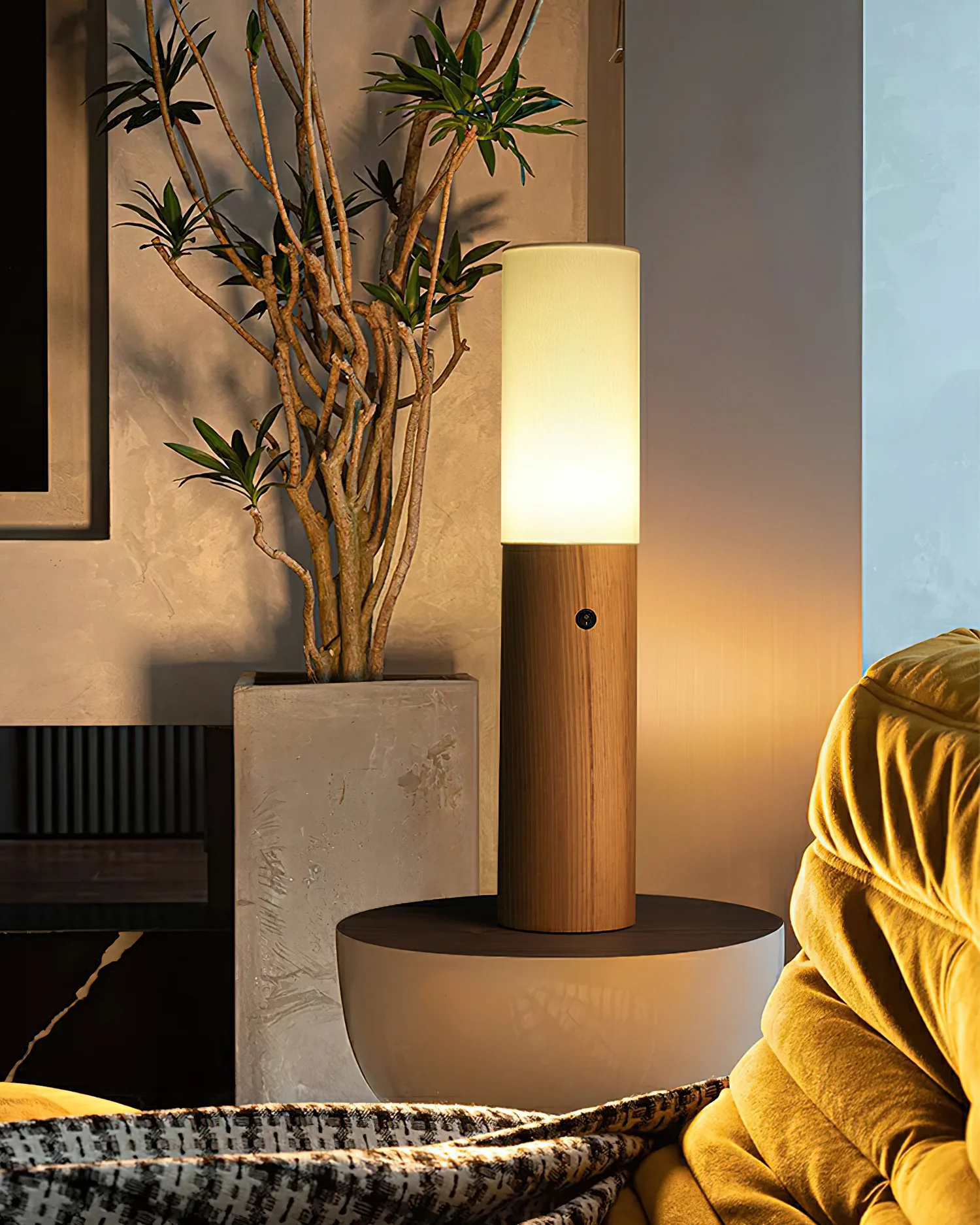 Timber Column Floor Lamp - Image 9