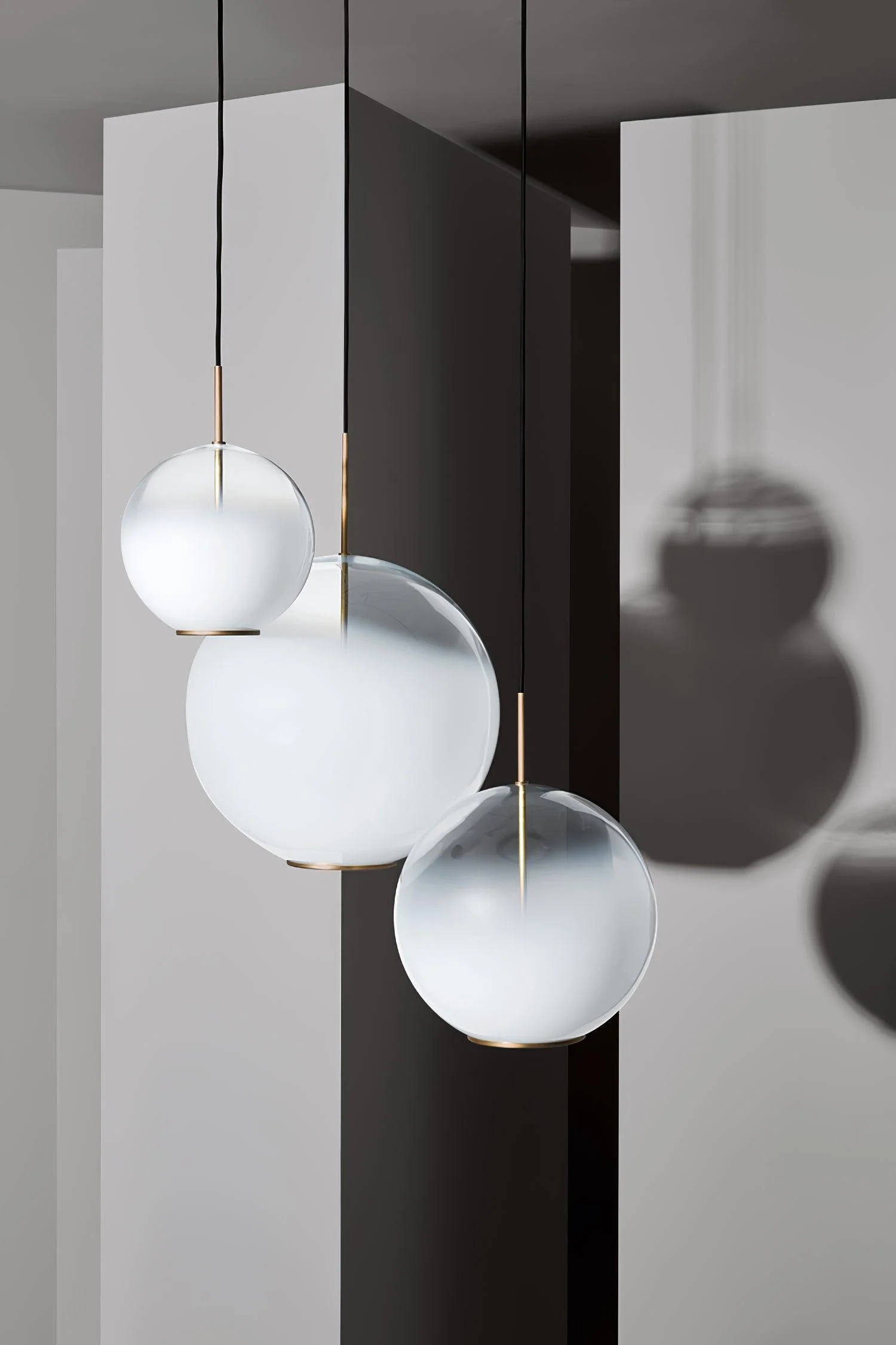 Tindari Glass Pendant Light - Image 5
