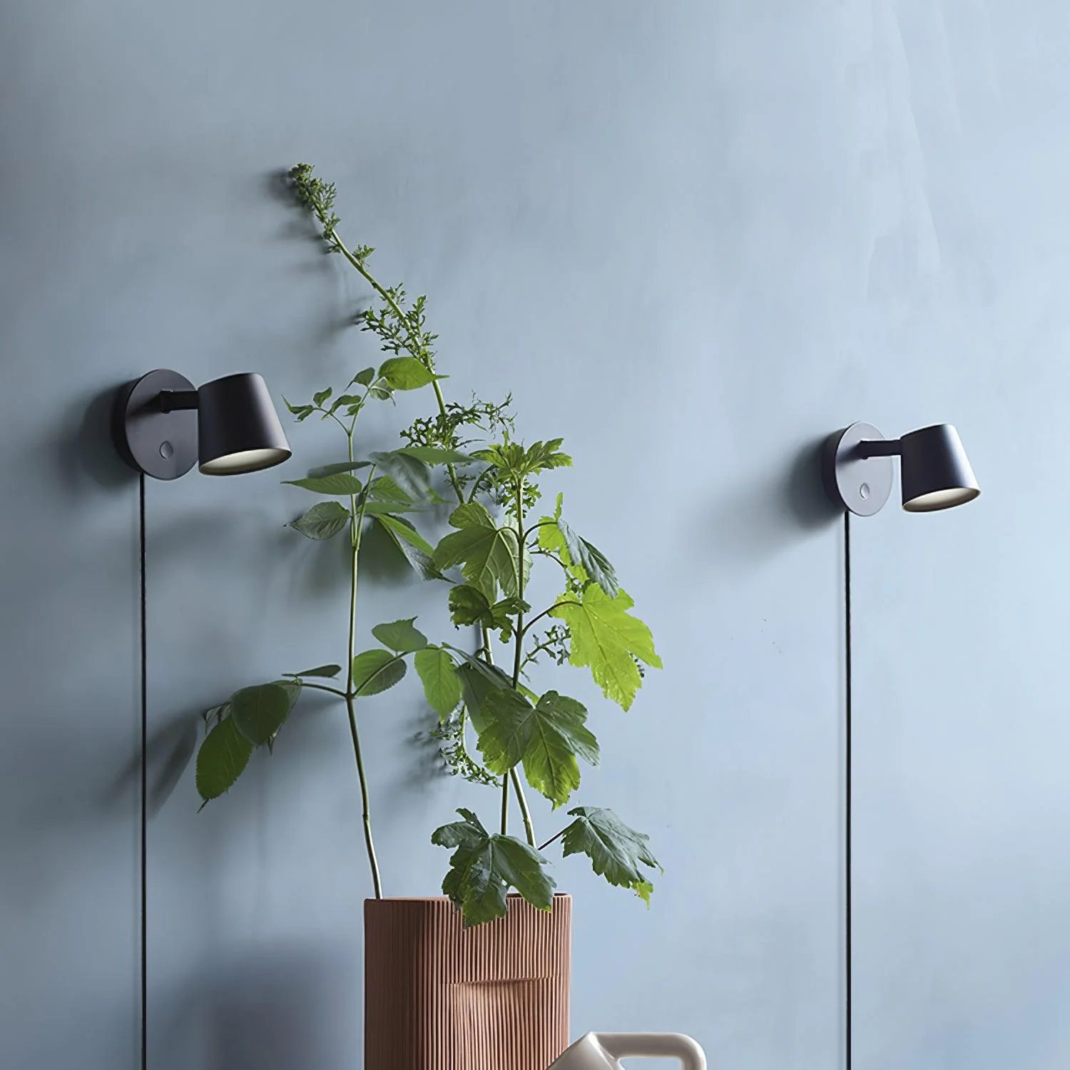 Tip Plug-In Wall Lamp - Image 10