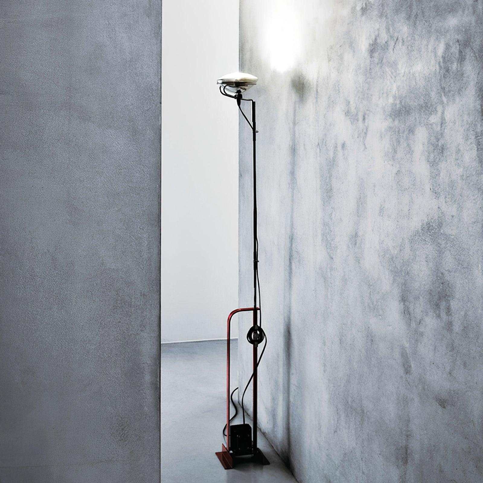 Toio Floor Lamp - Image 4