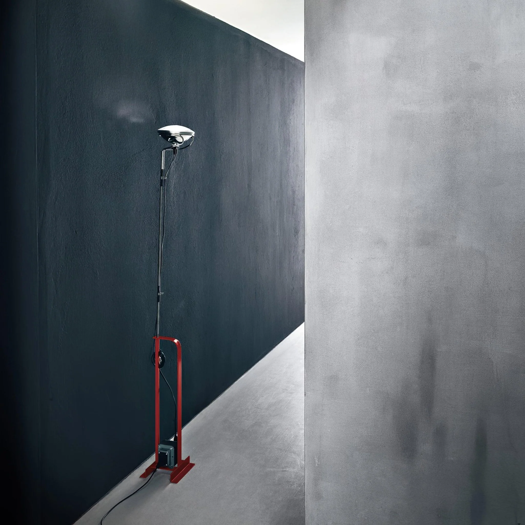 Toio Floor Lamp - Image 7