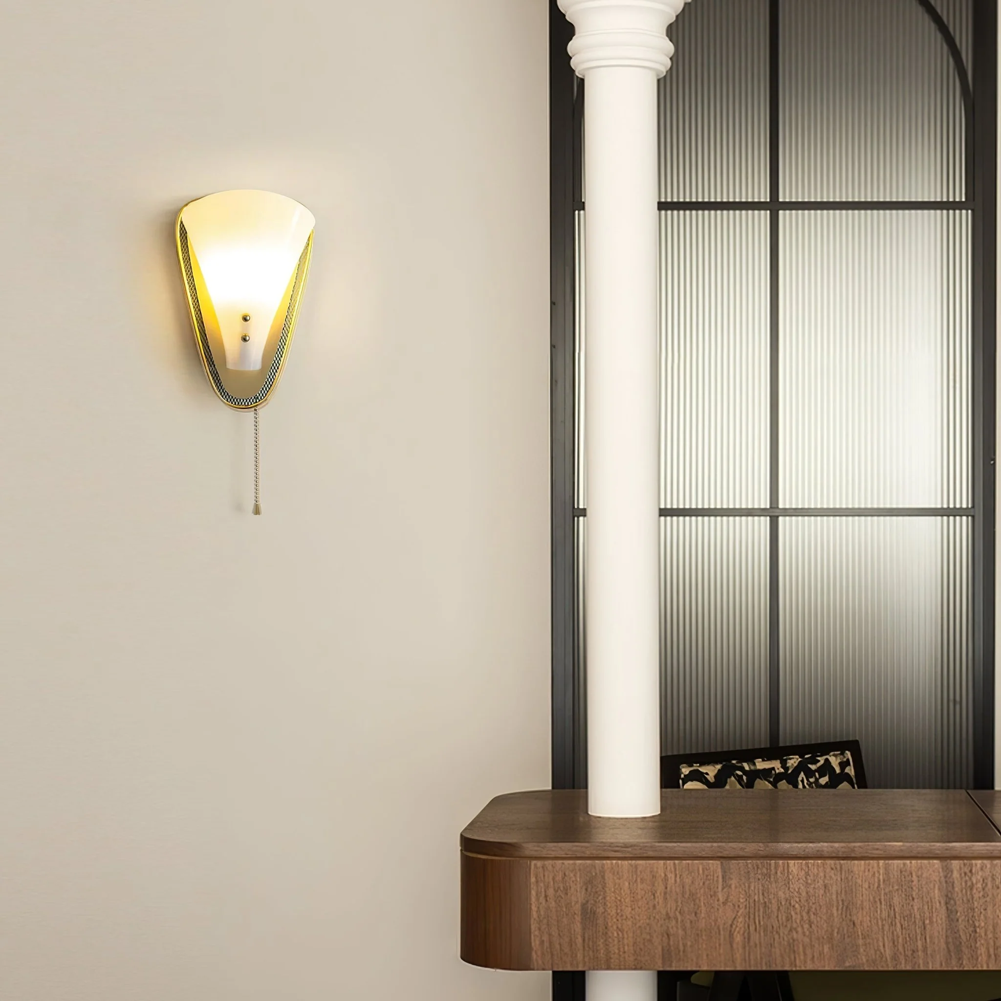 Triangular Wall Lamp - Image 3
